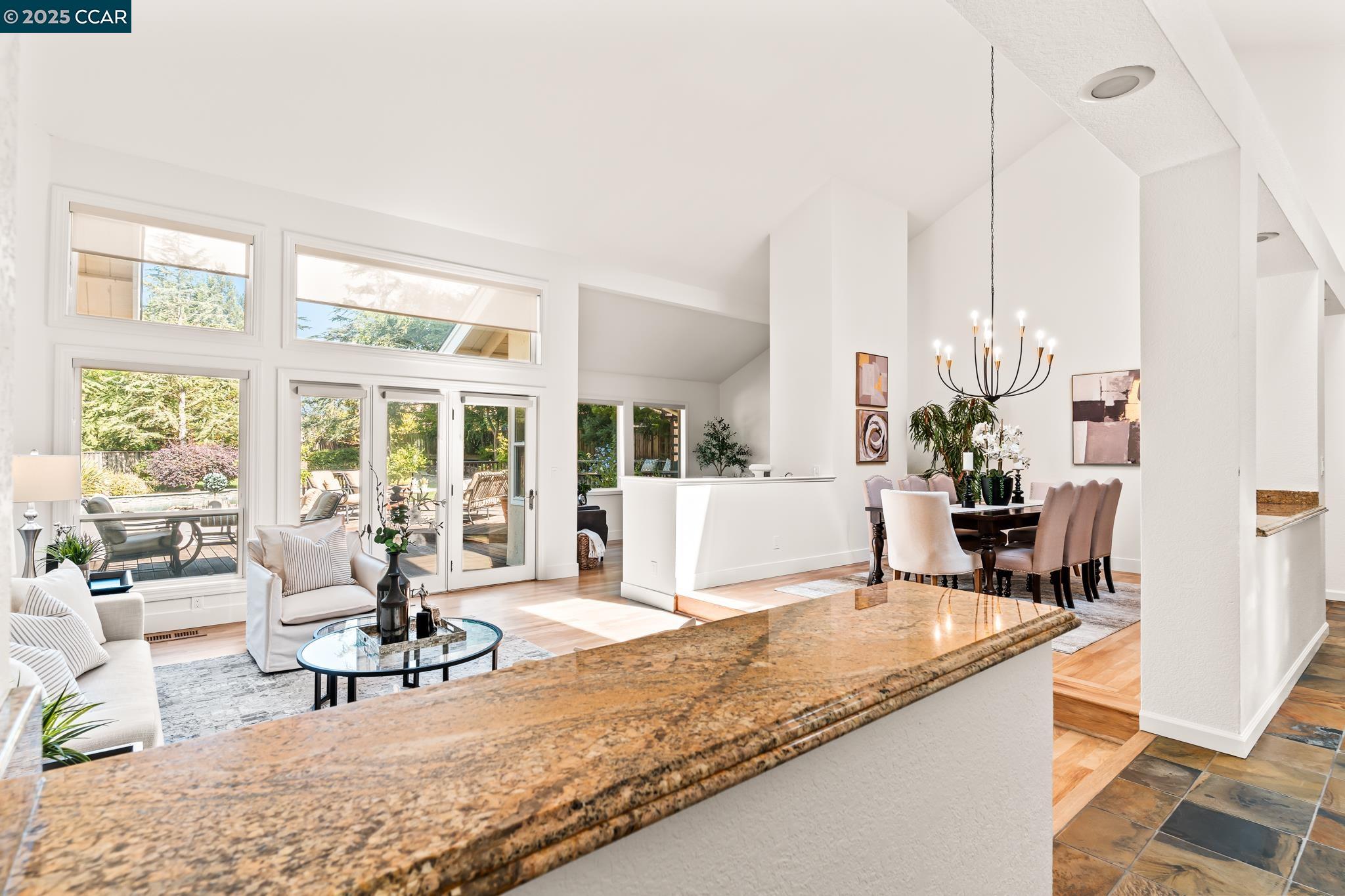 Detail Gallery Image 8 of 60 For 65 Bangor Ct, San Ramon,  CA 94582 - 4 Beds | 2/1 Baths