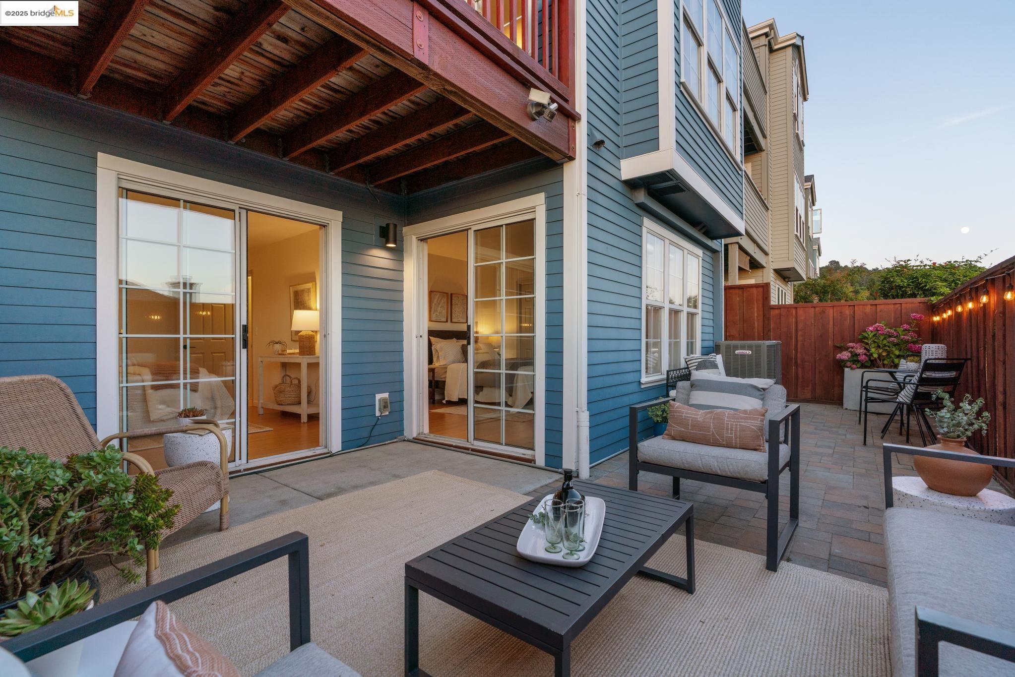 Detail Gallery Image 43 of 59 For 4353 Terrabella Way, Oakland,  CA 94619 - 3 Beds | 2/1 Baths