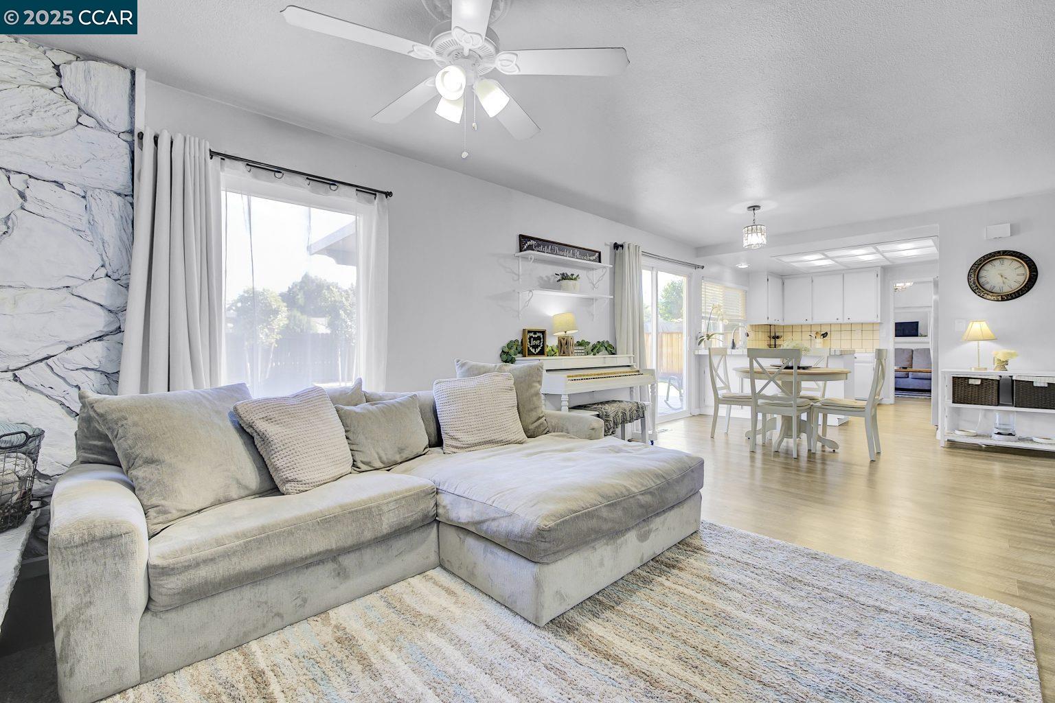 Detail Gallery Image 12 of 47 For 765 Valley Green Dr, Brentwood,  CA 94513 - 3 Beds | 3 Baths