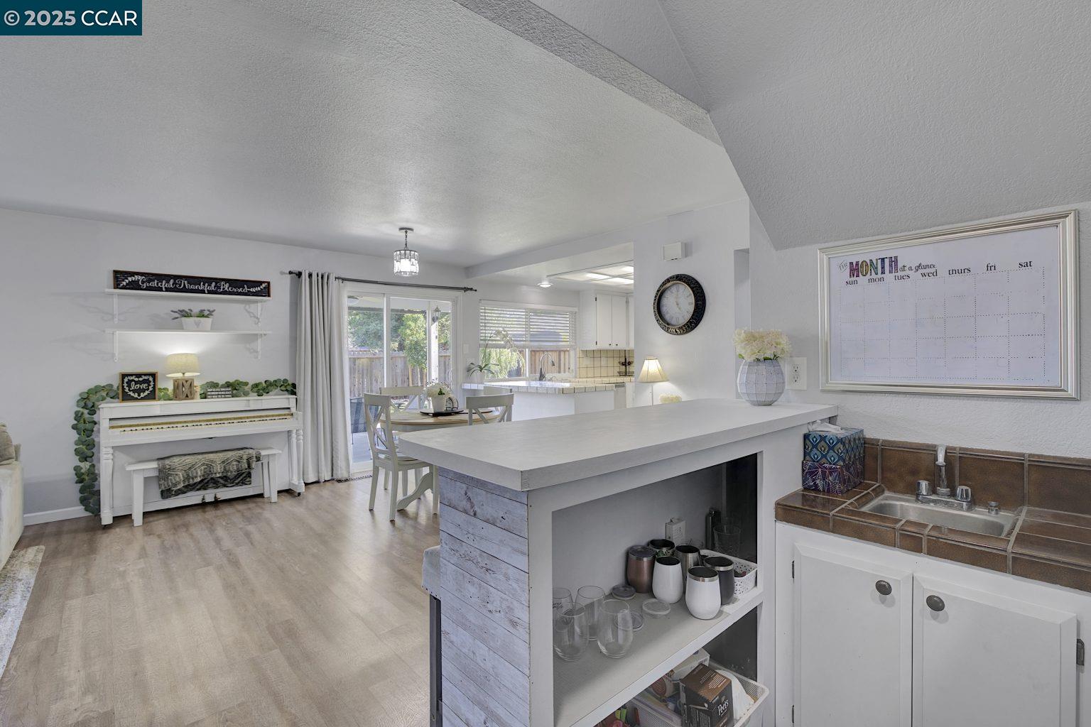Detail Gallery Image 15 of 47 For 765 Valley Green Dr, Brentwood,  CA 94513 - 3 Beds | 3 Baths