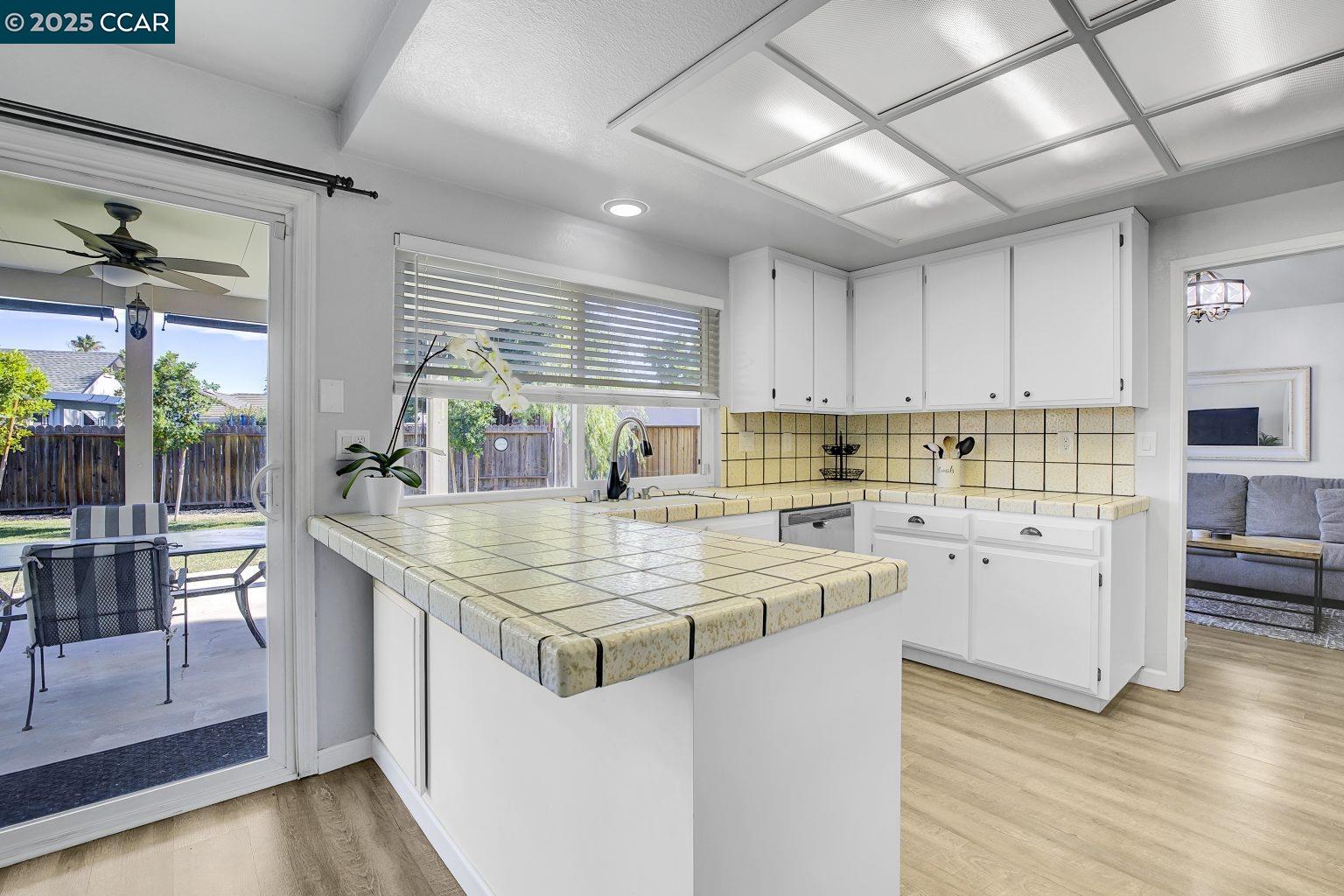 Detail Gallery Image 20 of 47 For 765 Valley Green Dr, Brentwood,  CA 94513 - 3 Beds | 3 Baths