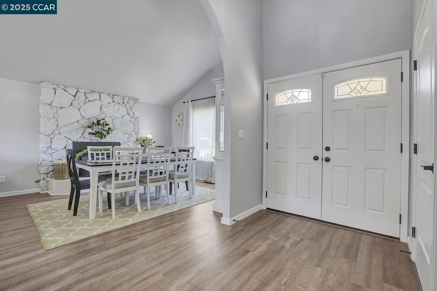 Detail Gallery Image 3 of 47 For 765 Valley Green Dr, Brentwood,  CA 94513 - 3 Beds | 3 Baths