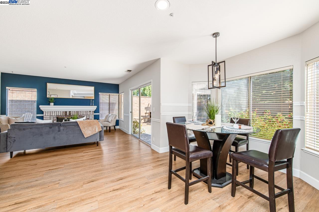Detail Gallery Image 16 of 49 For 635 Zermatt St, Livermore,  CA 94551 - 5 Beds | 3 Baths