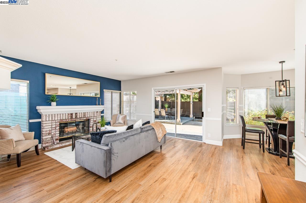 Detail Gallery Image 20 of 49 For 635 Zermatt St, Livermore,  CA 94551 - 5 Beds | 3 Baths