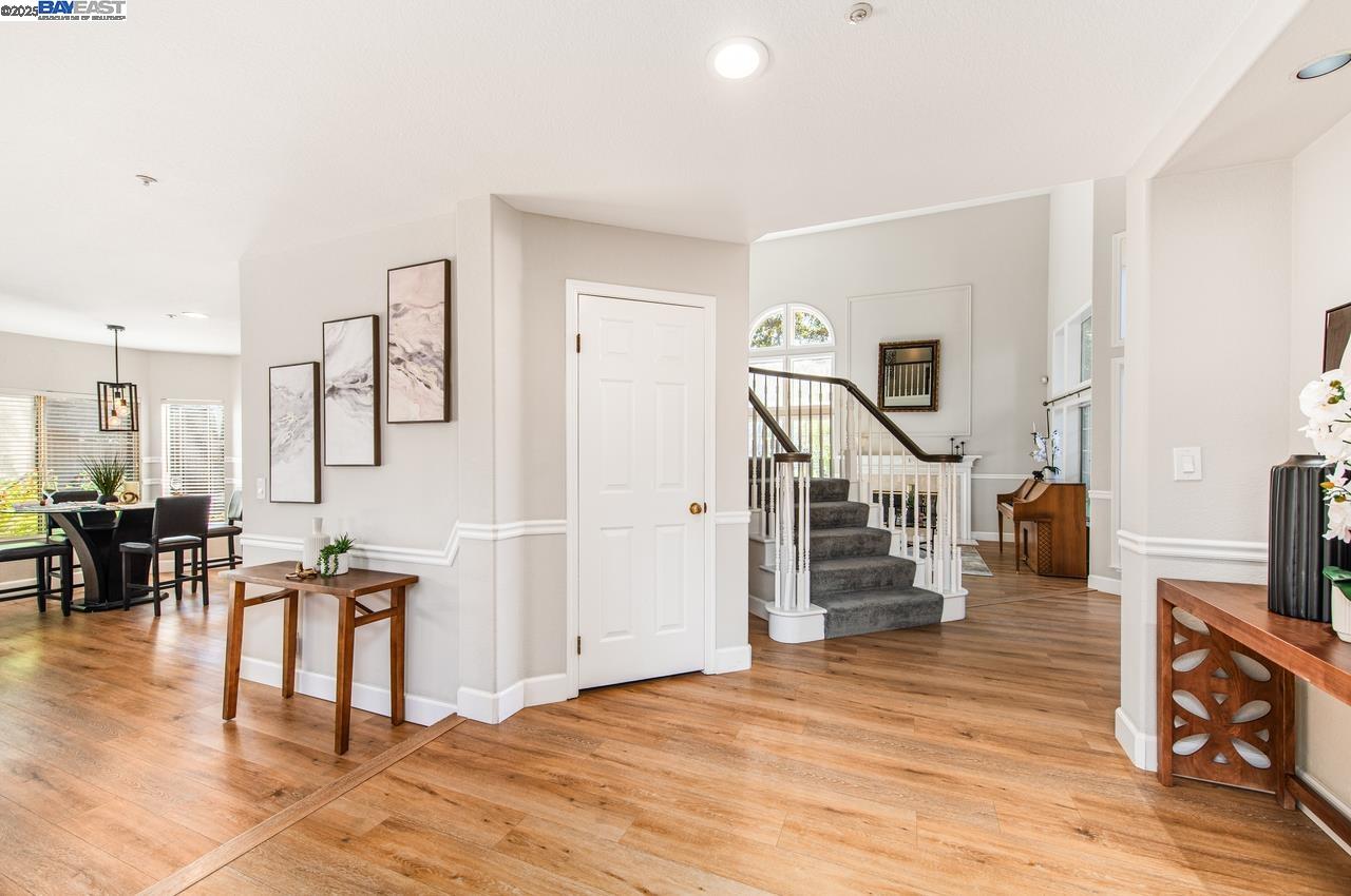 Detail Gallery Image 21 of 49 For 635 Zermatt St, Livermore,  CA 94551 - 5 Beds | 3 Baths