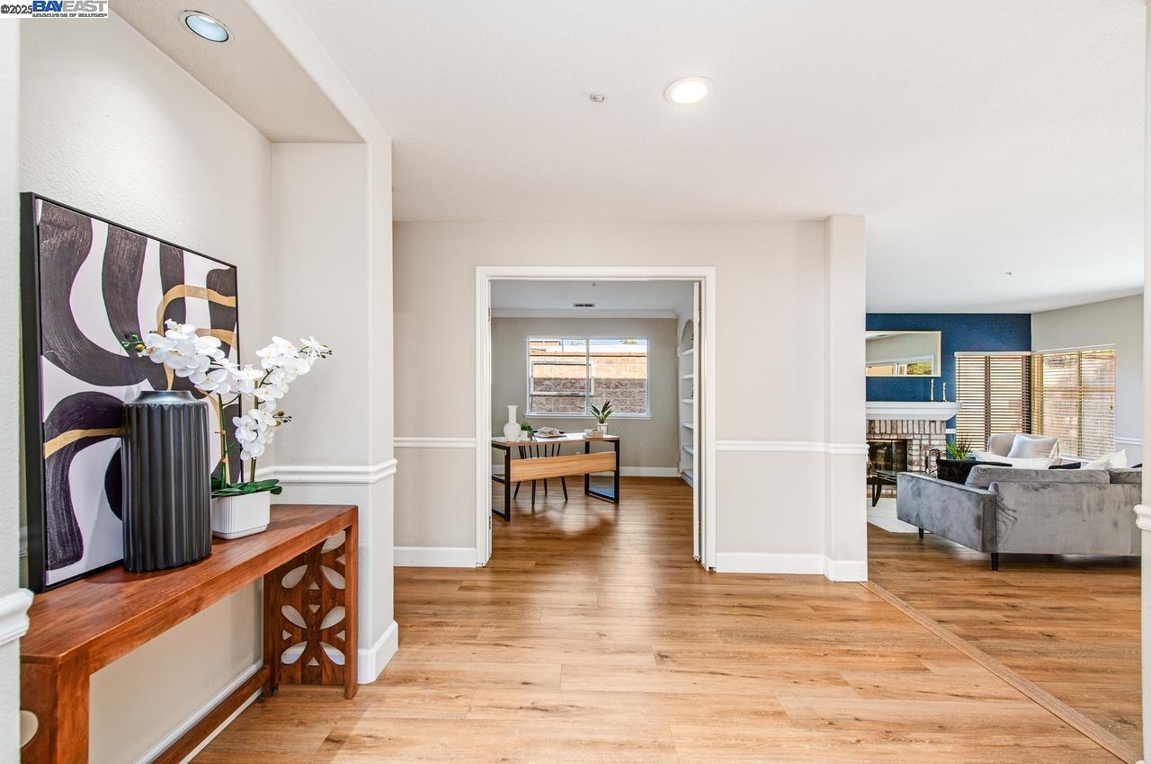 Detail Gallery Image 22 of 49 For 635 Zermatt St, Livermore,  CA 94551 - 5 Beds | 3 Baths