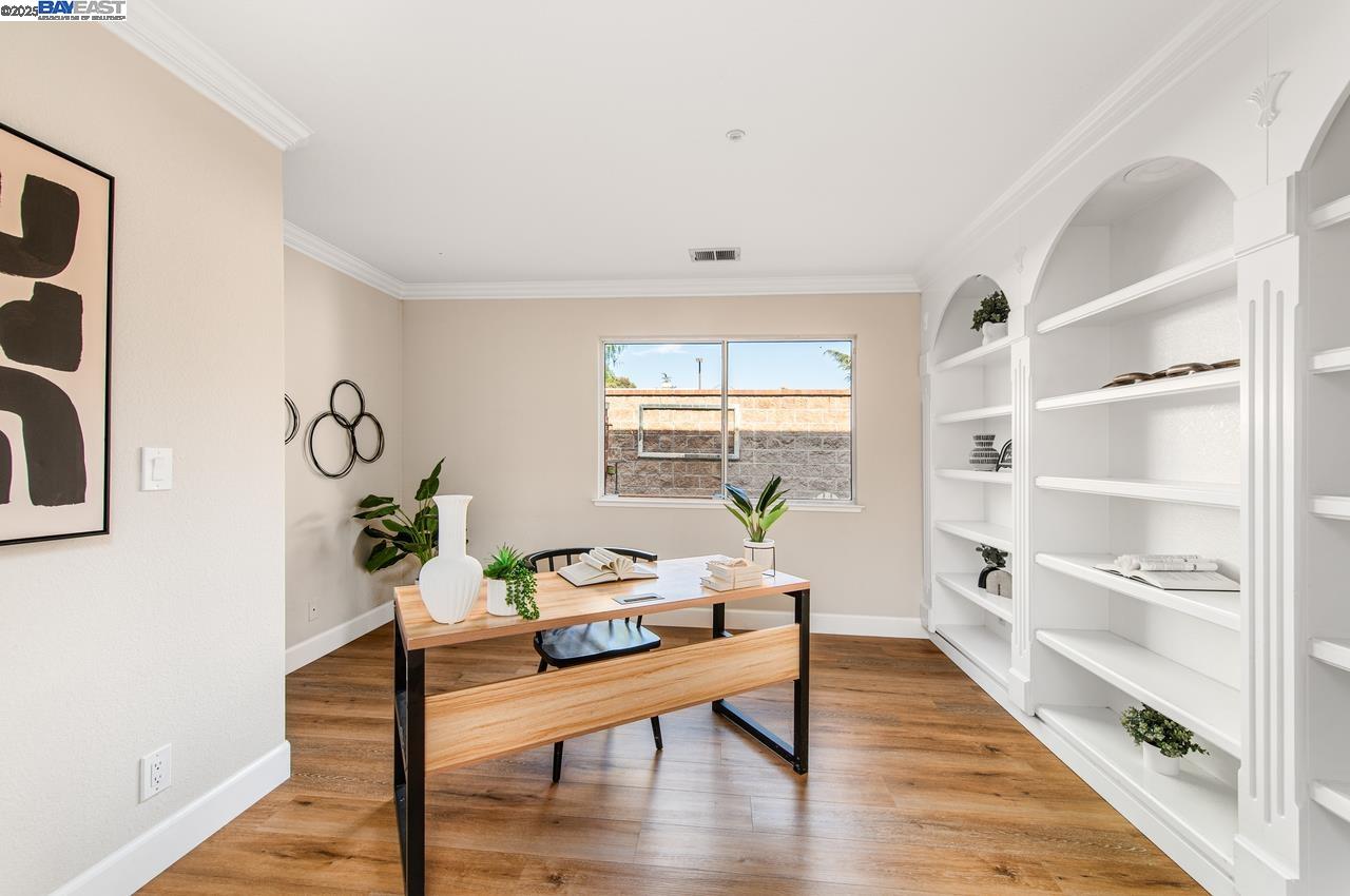 Detail Gallery Image 23 of 49 For 635 Zermatt St, Livermore,  CA 94551 - 5 Beds | 3 Baths