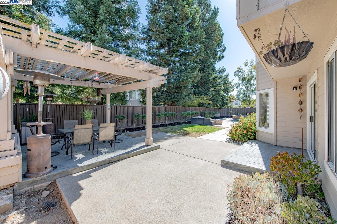 Detail Gallery Image 41 of 49 For 635 Zermatt St, Livermore,  CA 94551 - 5 Beds | 3 Baths