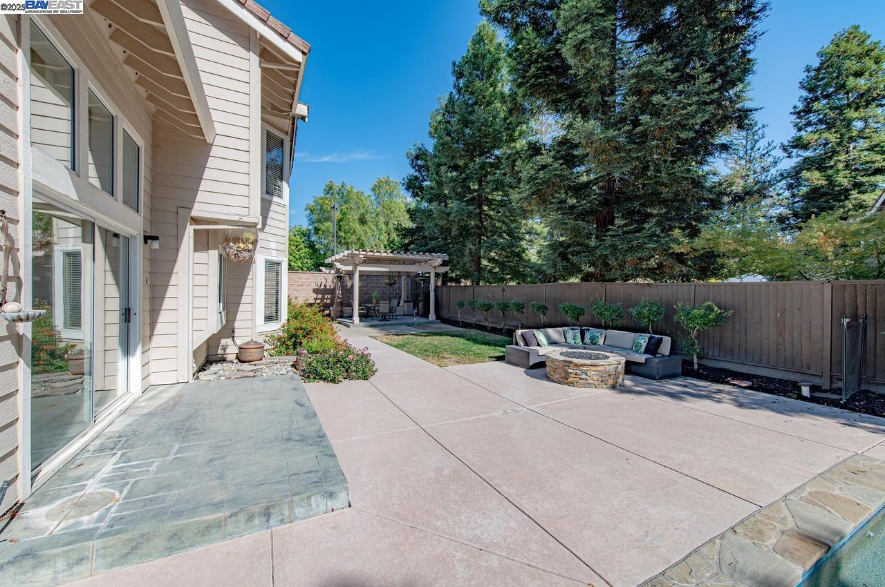 Detail Gallery Image 47 of 49 For 635 Zermatt St, Livermore,  CA 94551 - 5 Beds | 3 Baths