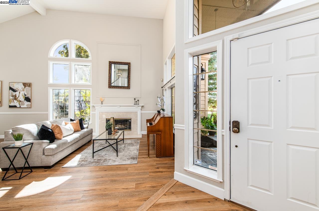 Detail Gallery Image 6 of 49 For 635 Zermatt St, Livermore,  CA 94551 - 5 Beds | 3 Baths