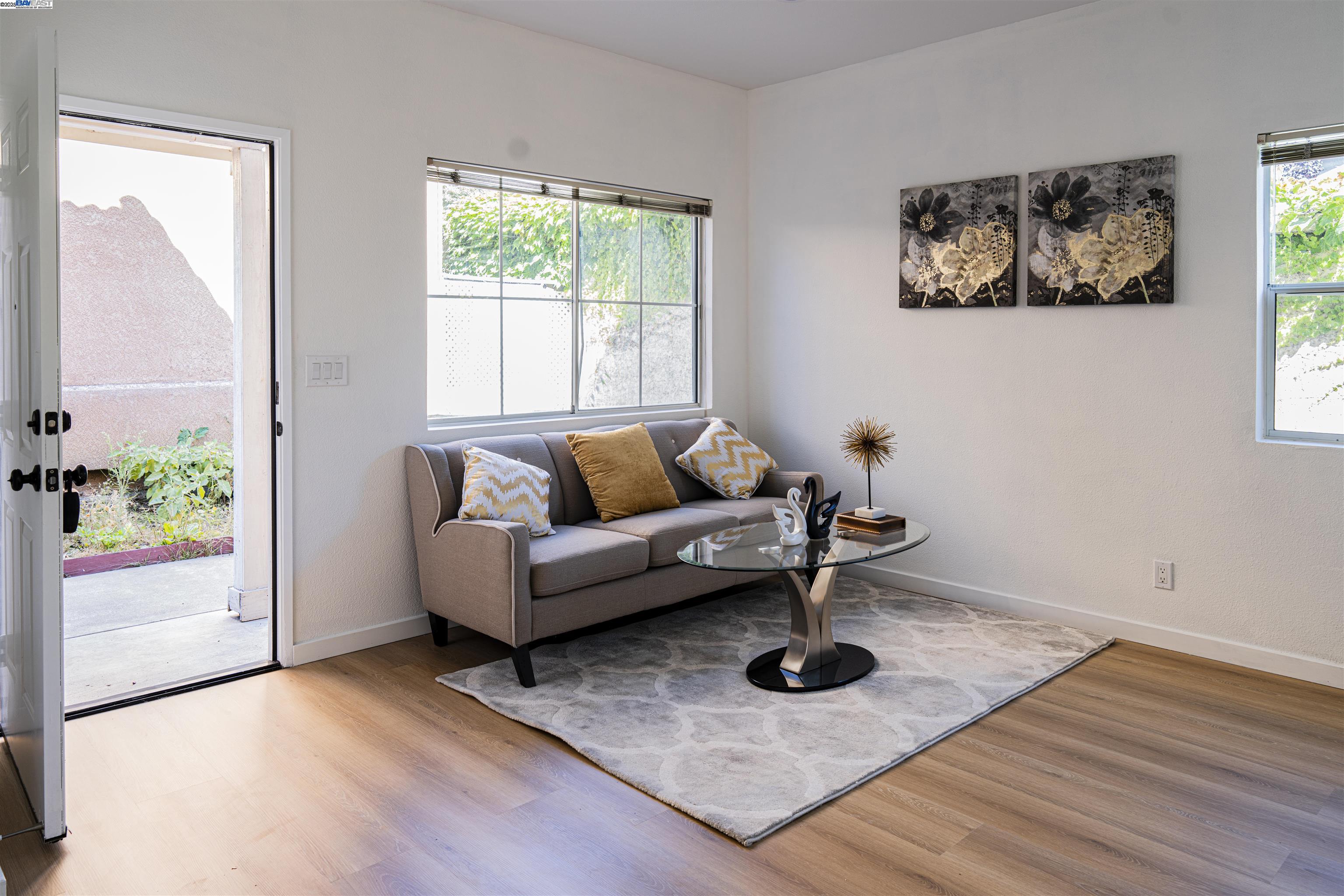 Detail Gallery Image 3 of 20 For 1028 Montoya Ter, Union City,  CA 94587 - 3 Beds | 2/1 Baths