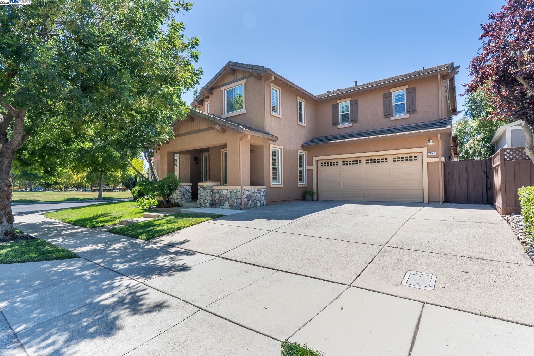 Detail Gallery Image 1 of 1 For 1440 Empress Ln, Brentwood,  CA 94513 - 5 Beds | 3/1 Baths