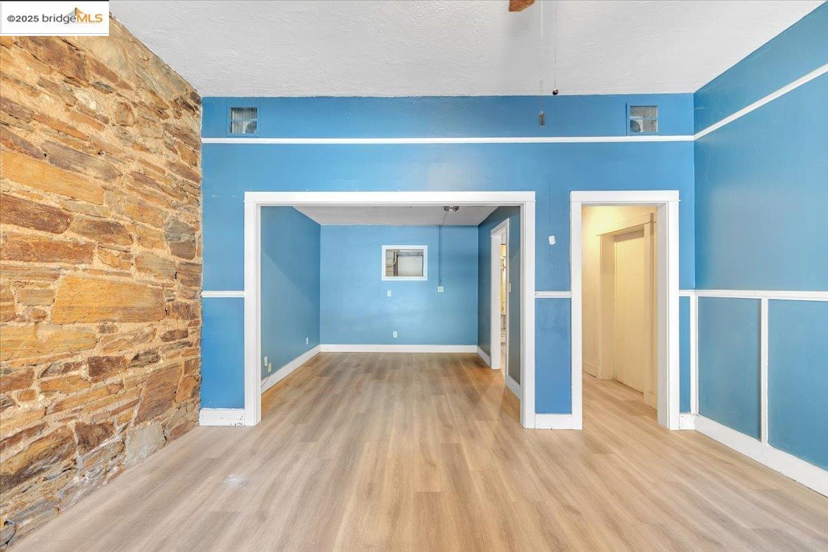 Detail Gallery Image 5 of 17 For 85 N. Washington St, Sonora,  CA 95370 - – Beds | – Baths