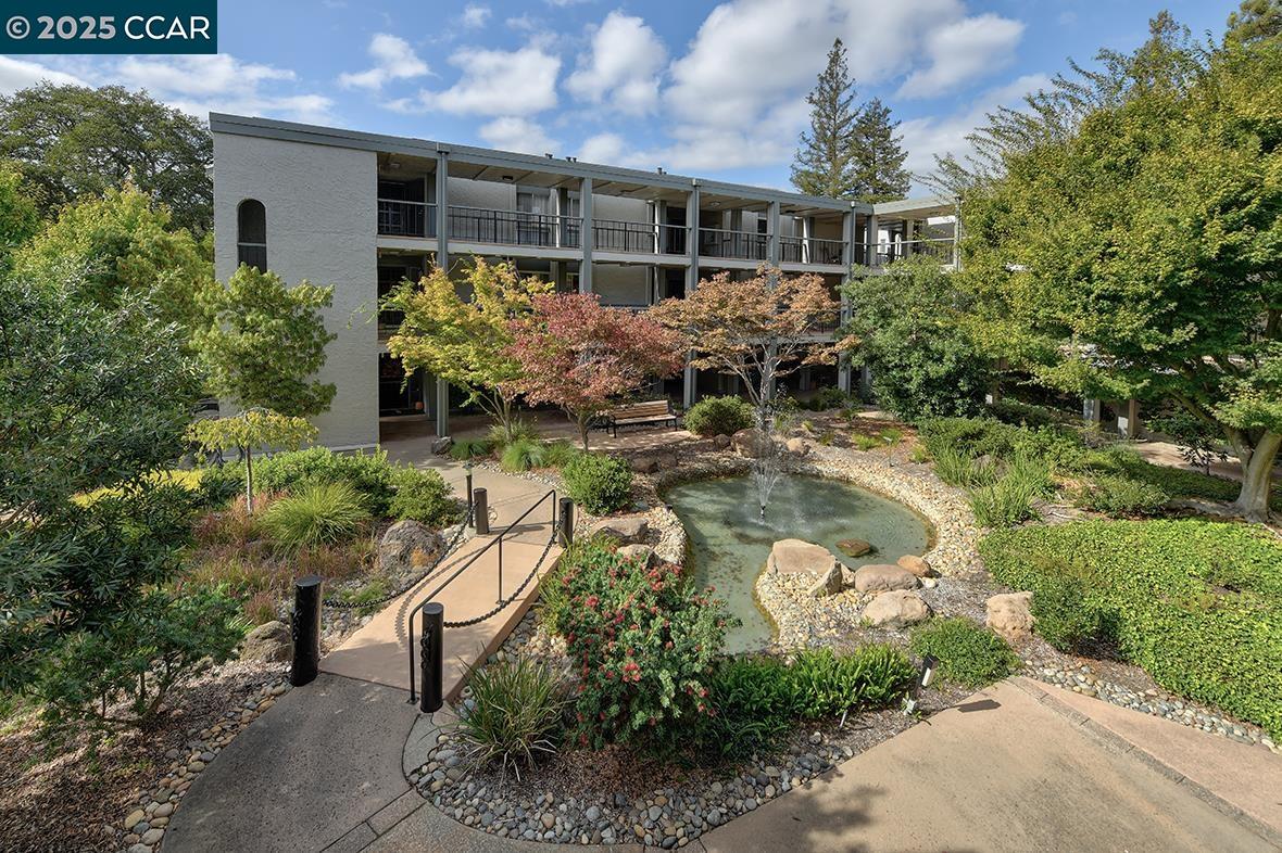 Photo #3: 41107330 Listing: Photo #3