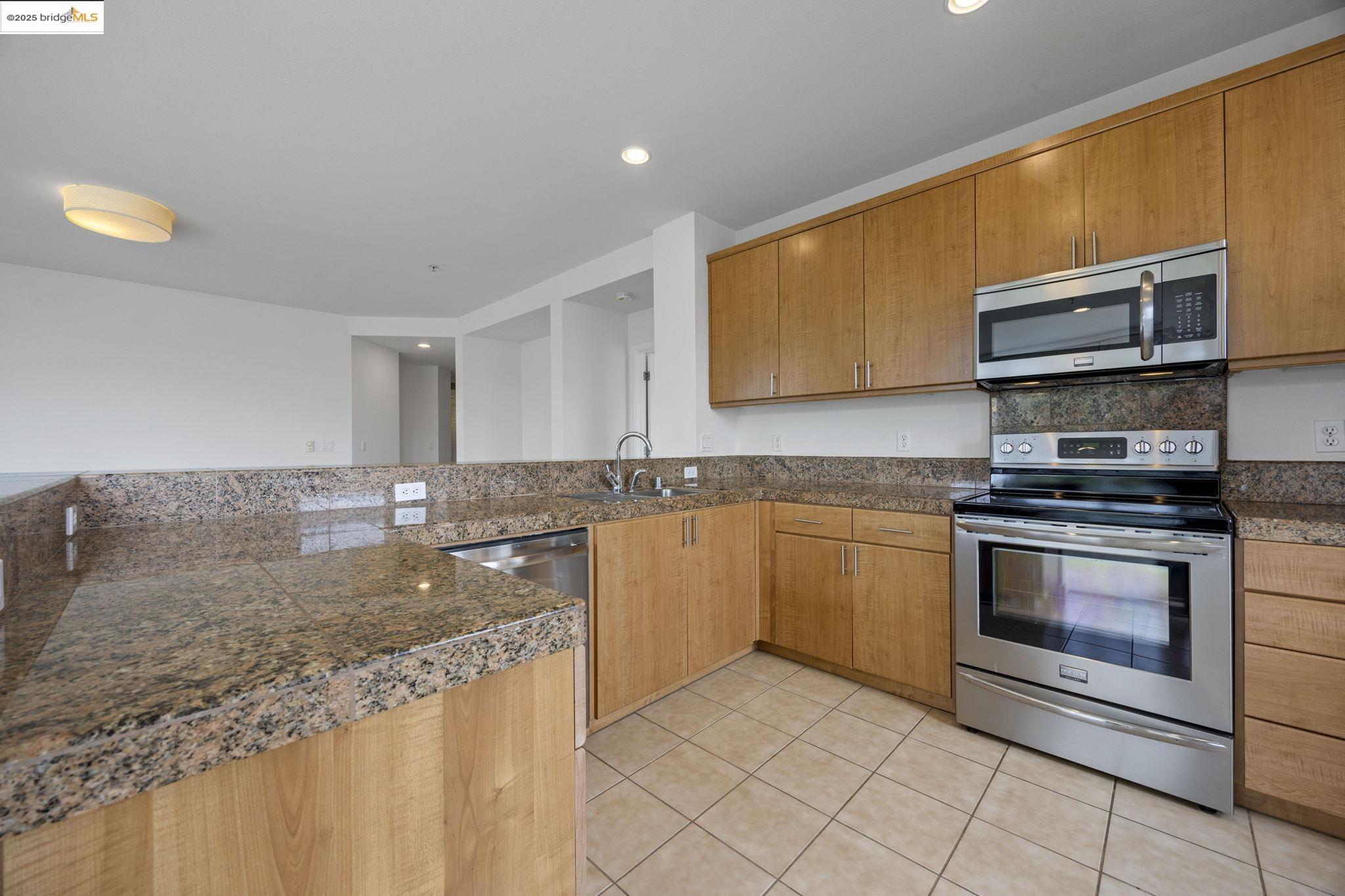 Photo #5: 41107331 Listing 