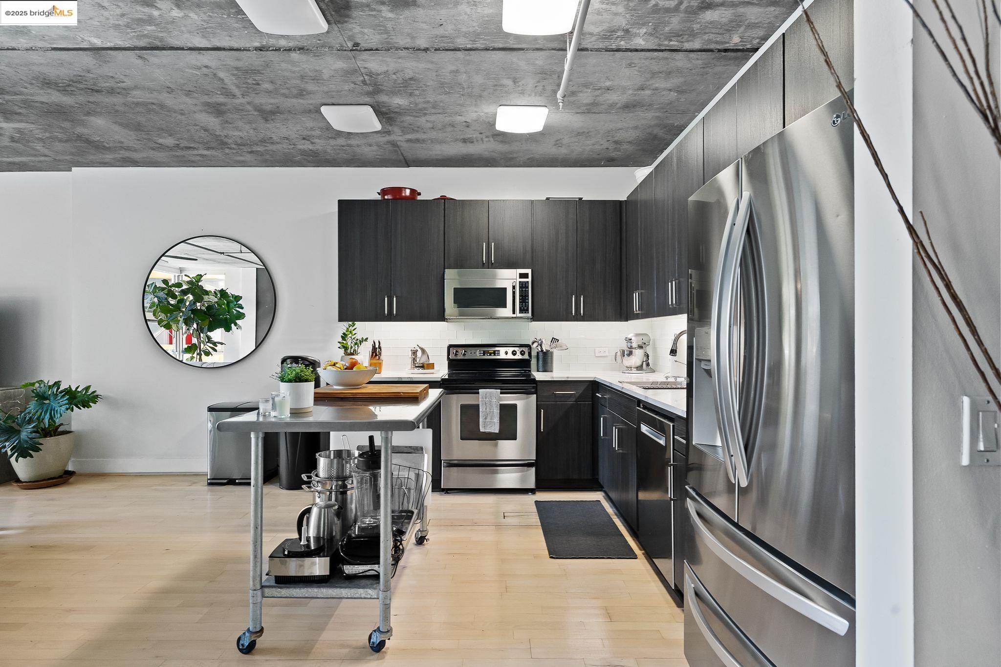 Detail Gallery Image 13 of 43 For 311 Oak St #720,  Oakland,  CA 94607 - 1 Beds | 1 Baths