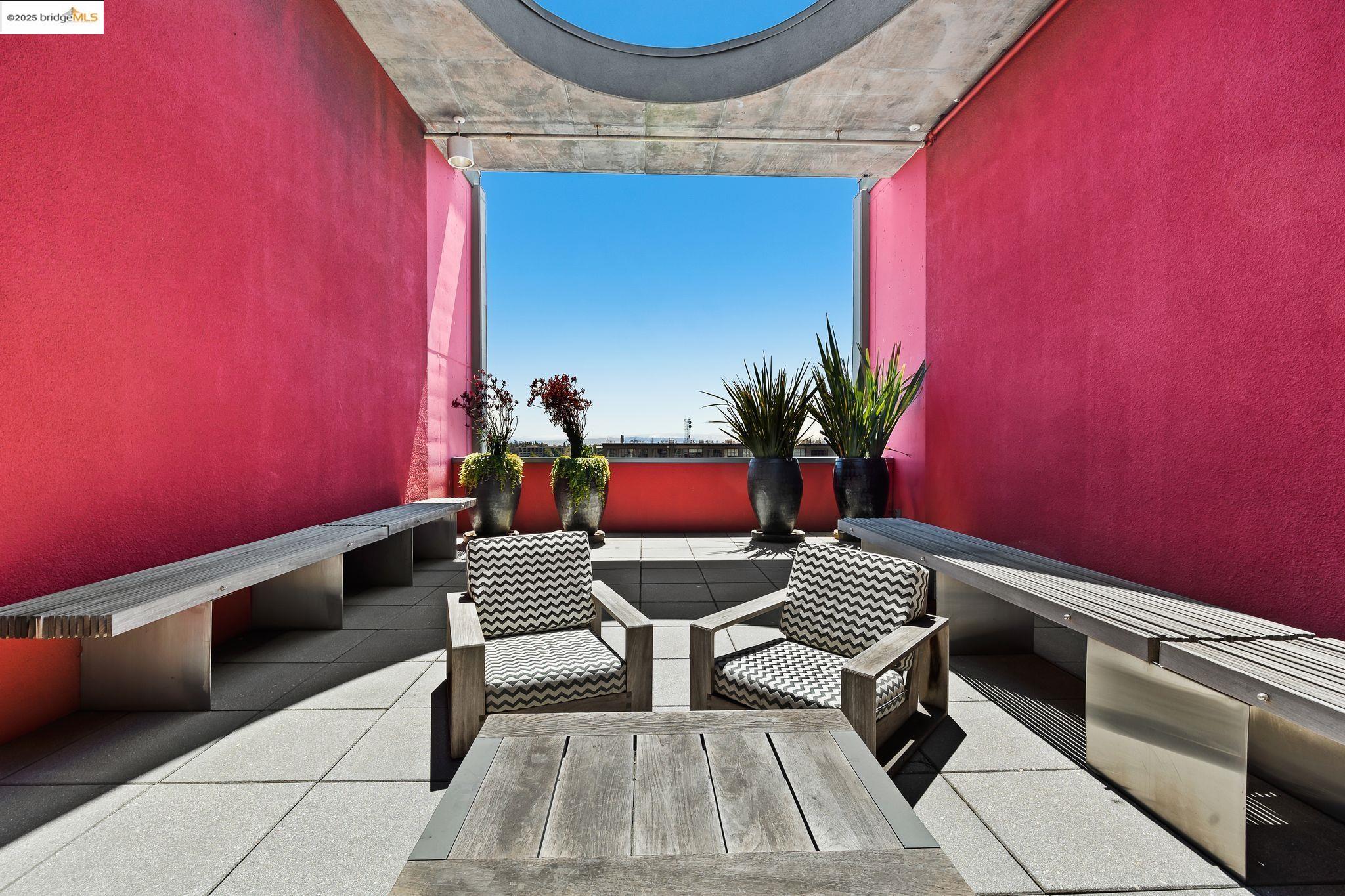 Detail Gallery Image 27 of 43 For 311 Oak St #720,  Oakland,  CA 94607 - 1 Beds | 1 Baths