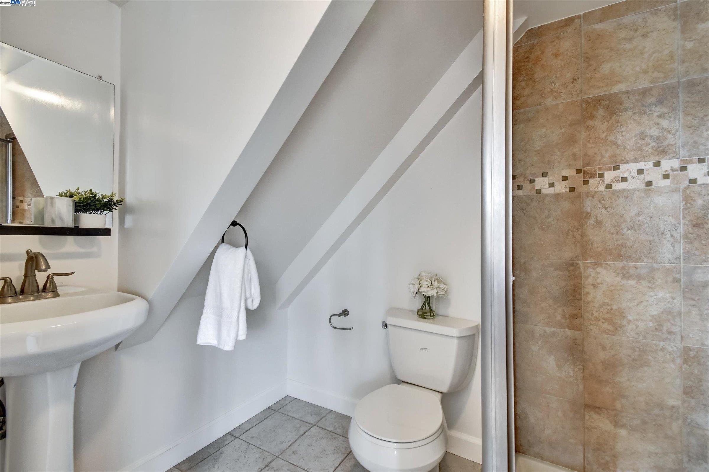 Detail Gallery Image 26 of 37 For 153 Morningside Dr, Daly City,  CA 94015 - 4 Beds | 2 Baths
