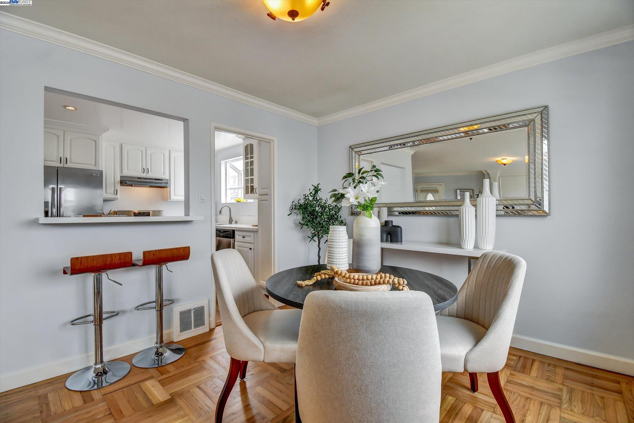 Detail Gallery Image 9 of 37 For 153 Morningside Dr, Daly City,  CA 94015 - 4 Beds | 2 Baths