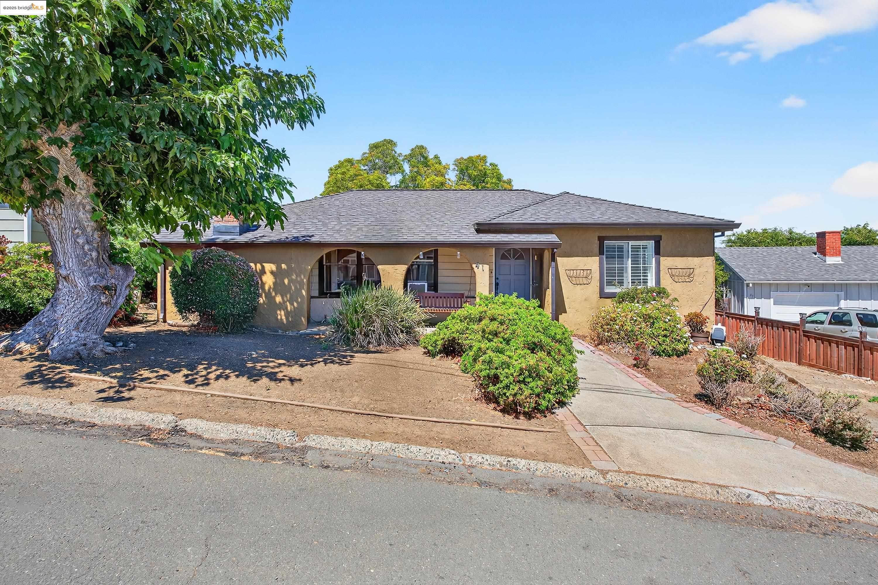 Detail Gallery Image 1 of 60 For 41 Corte Dorado Ct., Benicia,  CA 94510 - 2 Beds | 1 Baths