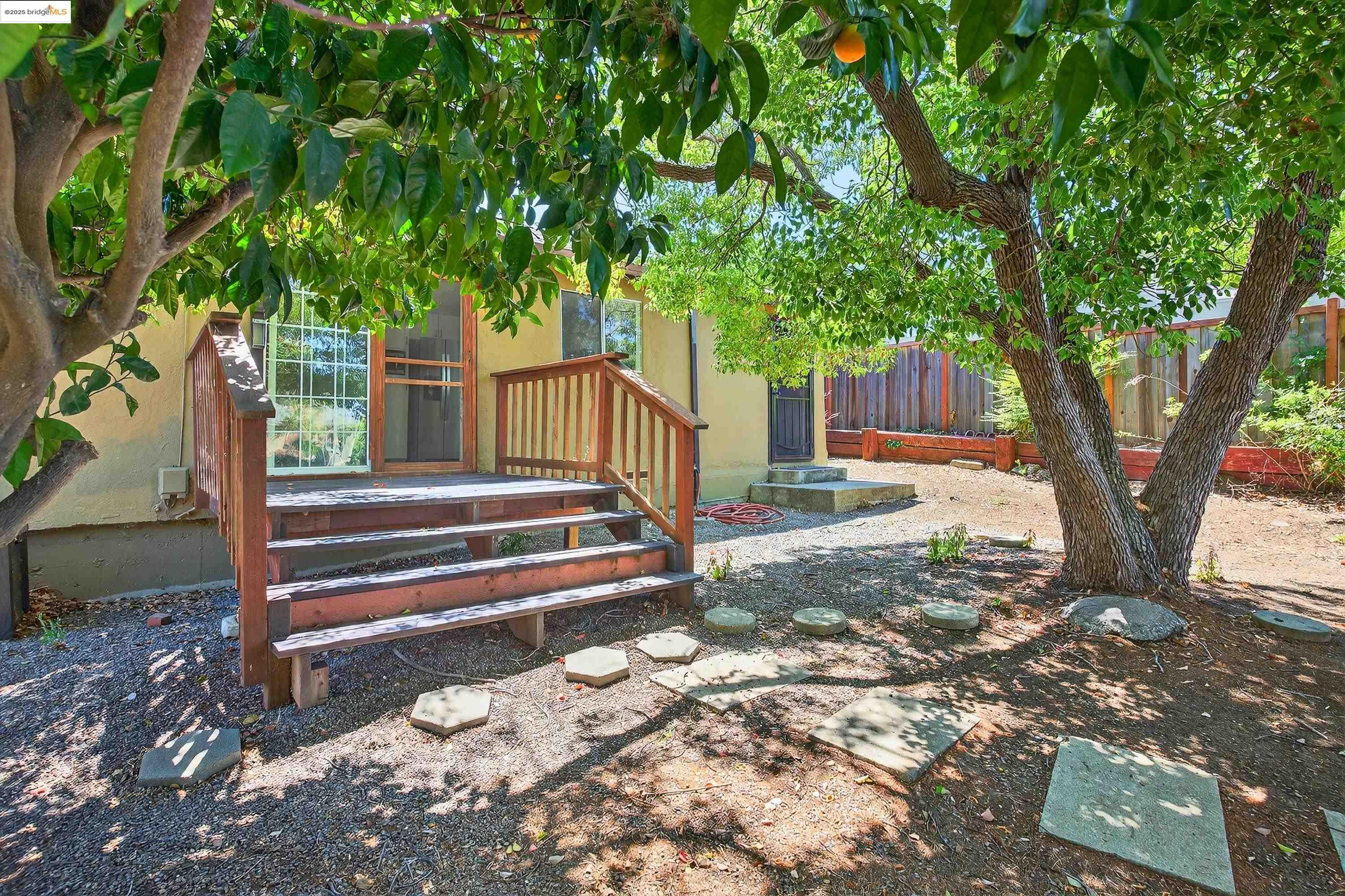 Detail Gallery Image 45 of 60 For 41 Corte Dorado Ct., Benicia,  CA 94510 - 2 Beds | 1 Baths