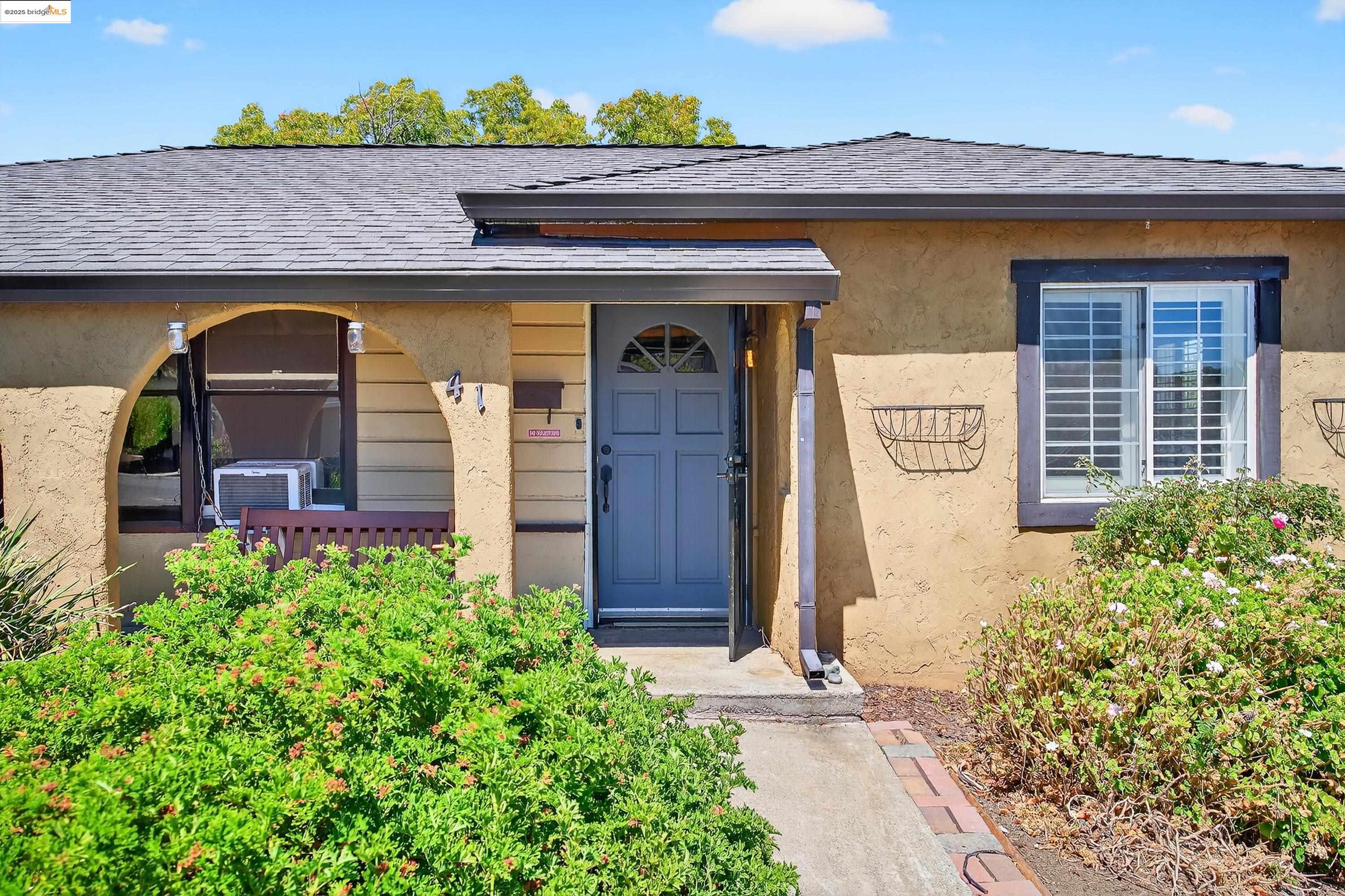 Detail Gallery Image 6 of 60 For 41 Corte Dorado Ct., Benicia,  CA 94510 - 2 Beds | 1 Baths