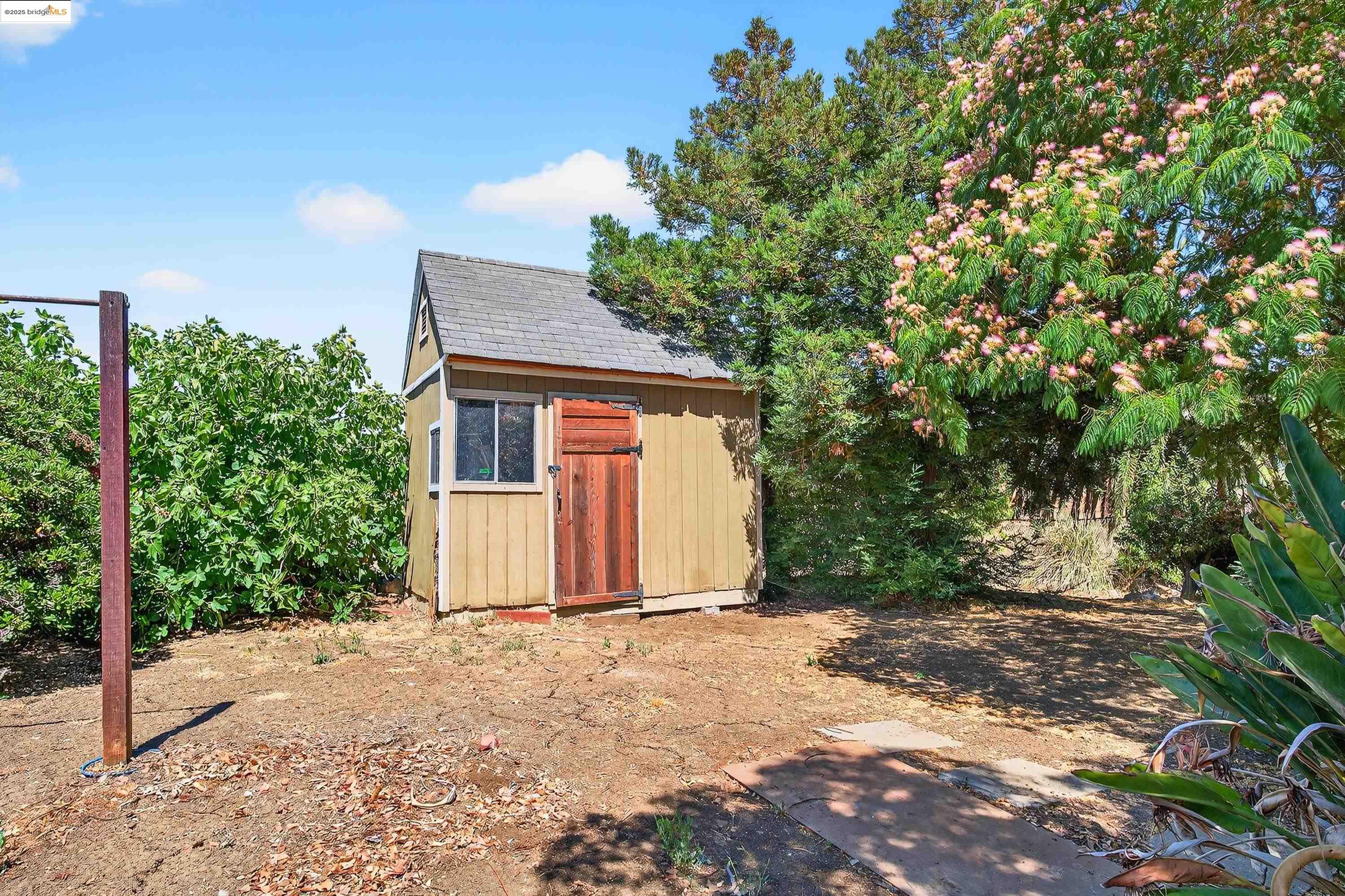 Detail Gallery Image 51 of 60 For 41 Corte Dorado Ct., Benicia,  CA 94510 - 2 Beds | 1 Baths