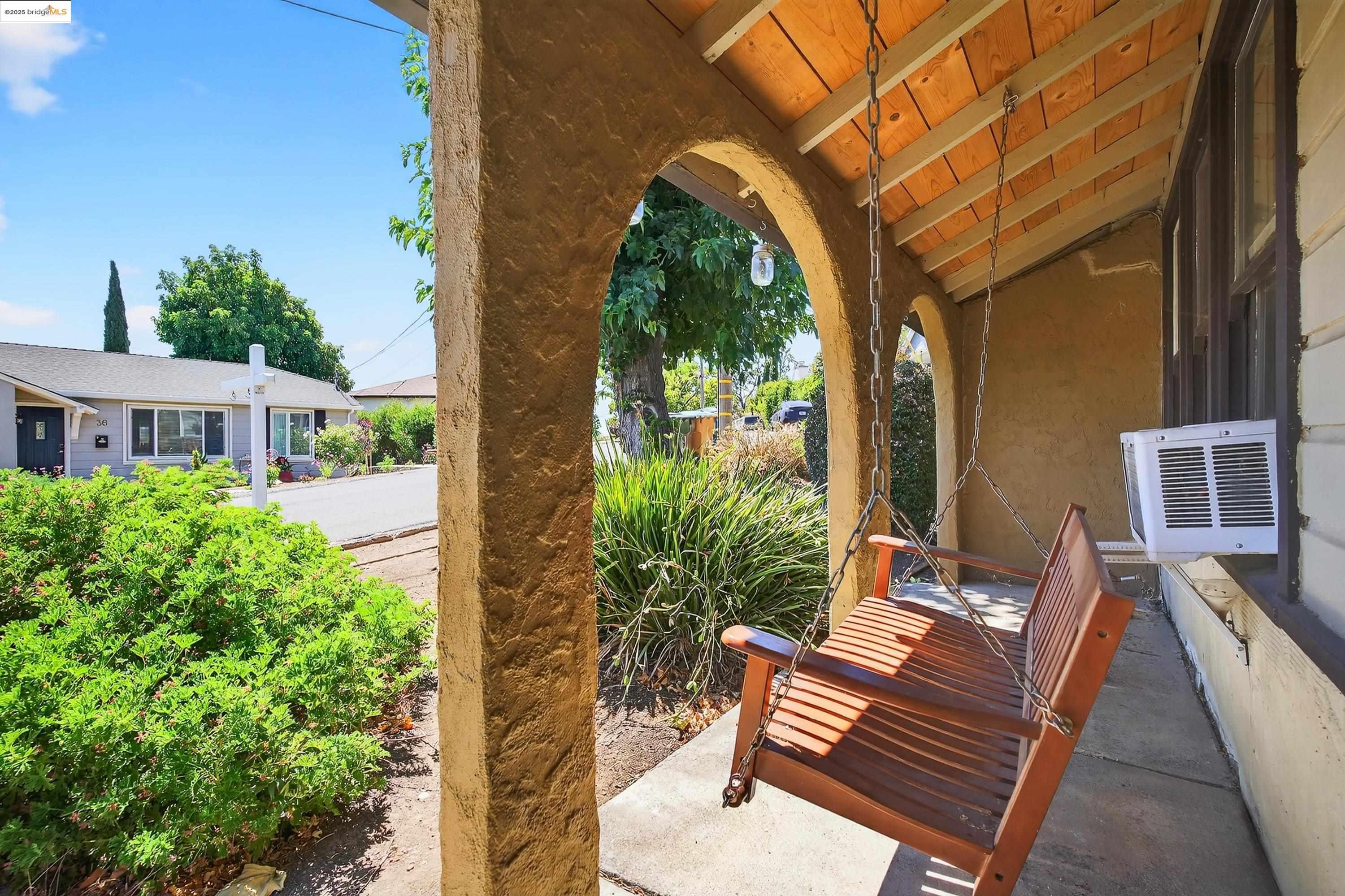 Detail Gallery Image 7 of 60 For 41 Corte Dorado Ct., Benicia,  CA 94510 - 2 Beds | 1 Baths