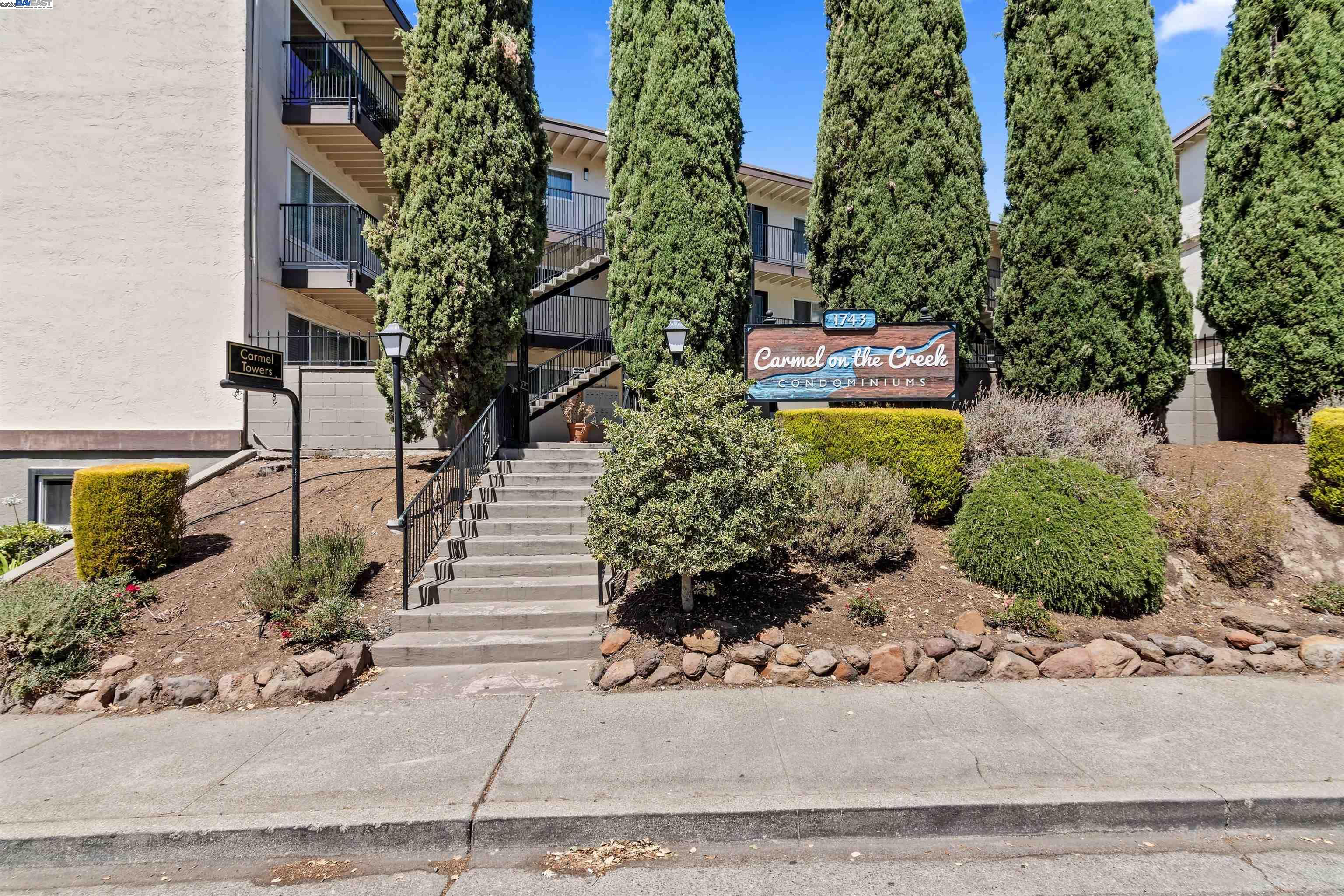 MLS: 41107342 Condo For Sale
