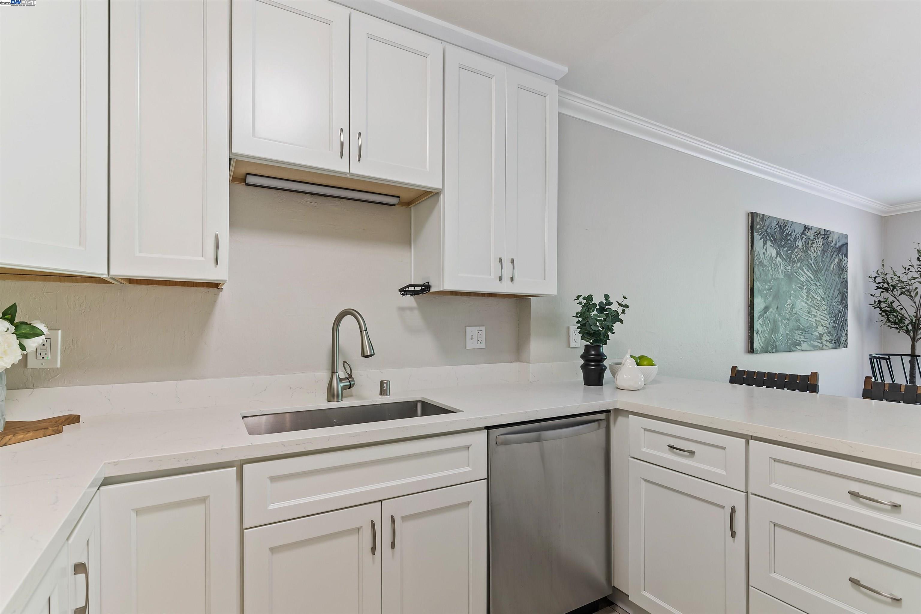 Photo #10: 41107342 Listing: Photo #10