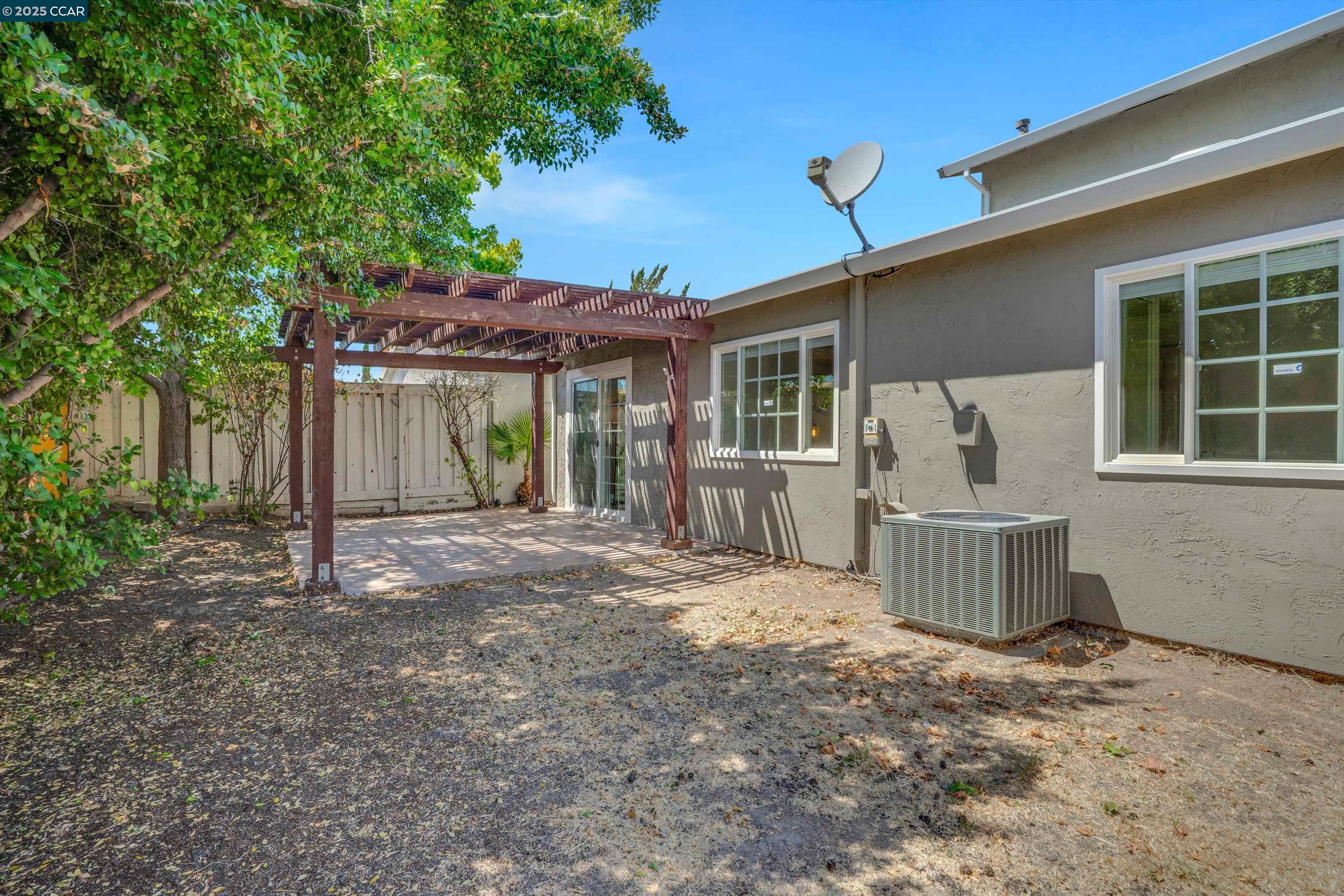 Detail Gallery Image 22 of 24 For 3253 Madrone St, Antioch,  CA 94509 - 3 Beds | 2 Baths