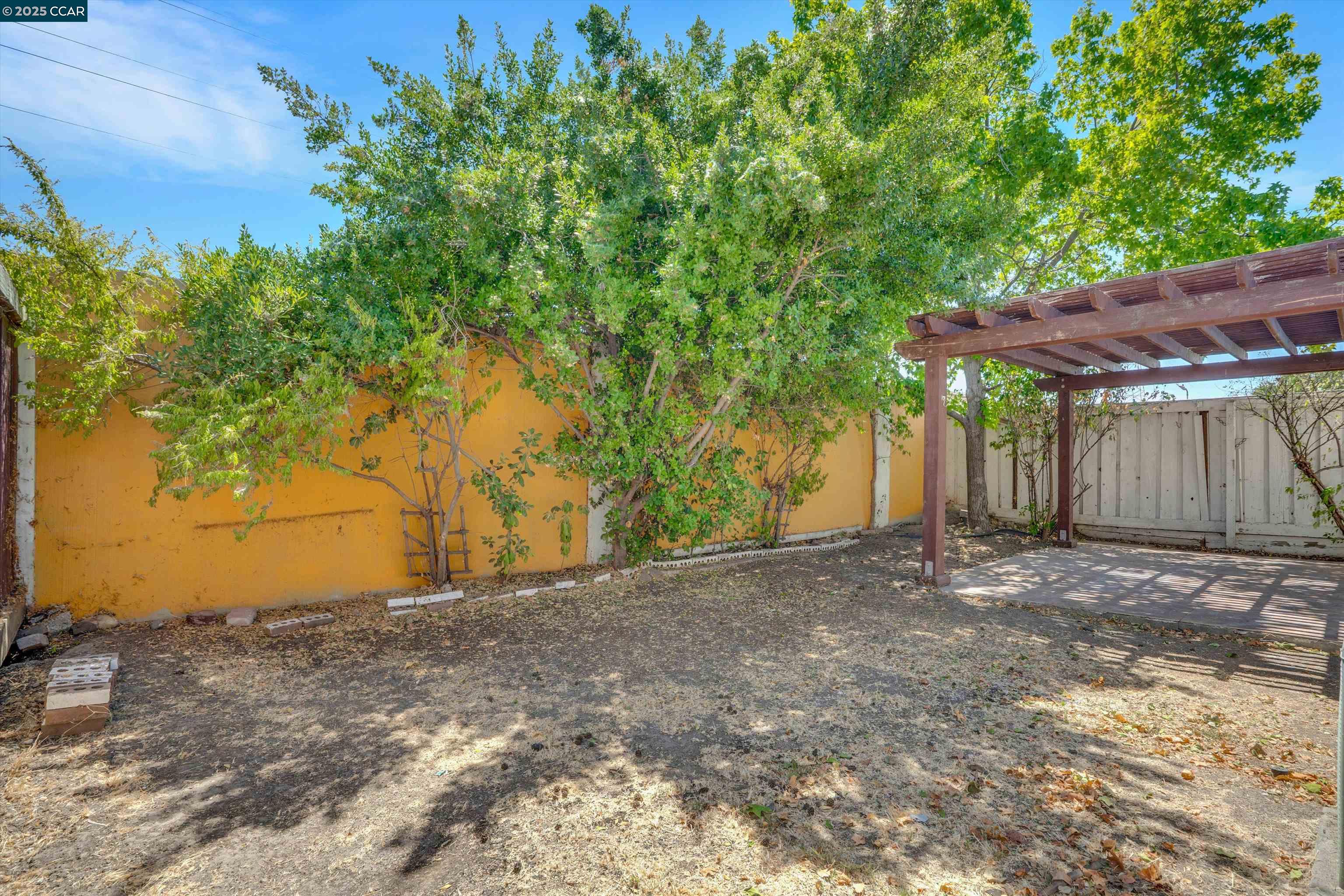 Detail Gallery Image 23 of 24 For 3253 Madrone St, Antioch,  CA 94509 - 3 Beds | 2 Baths