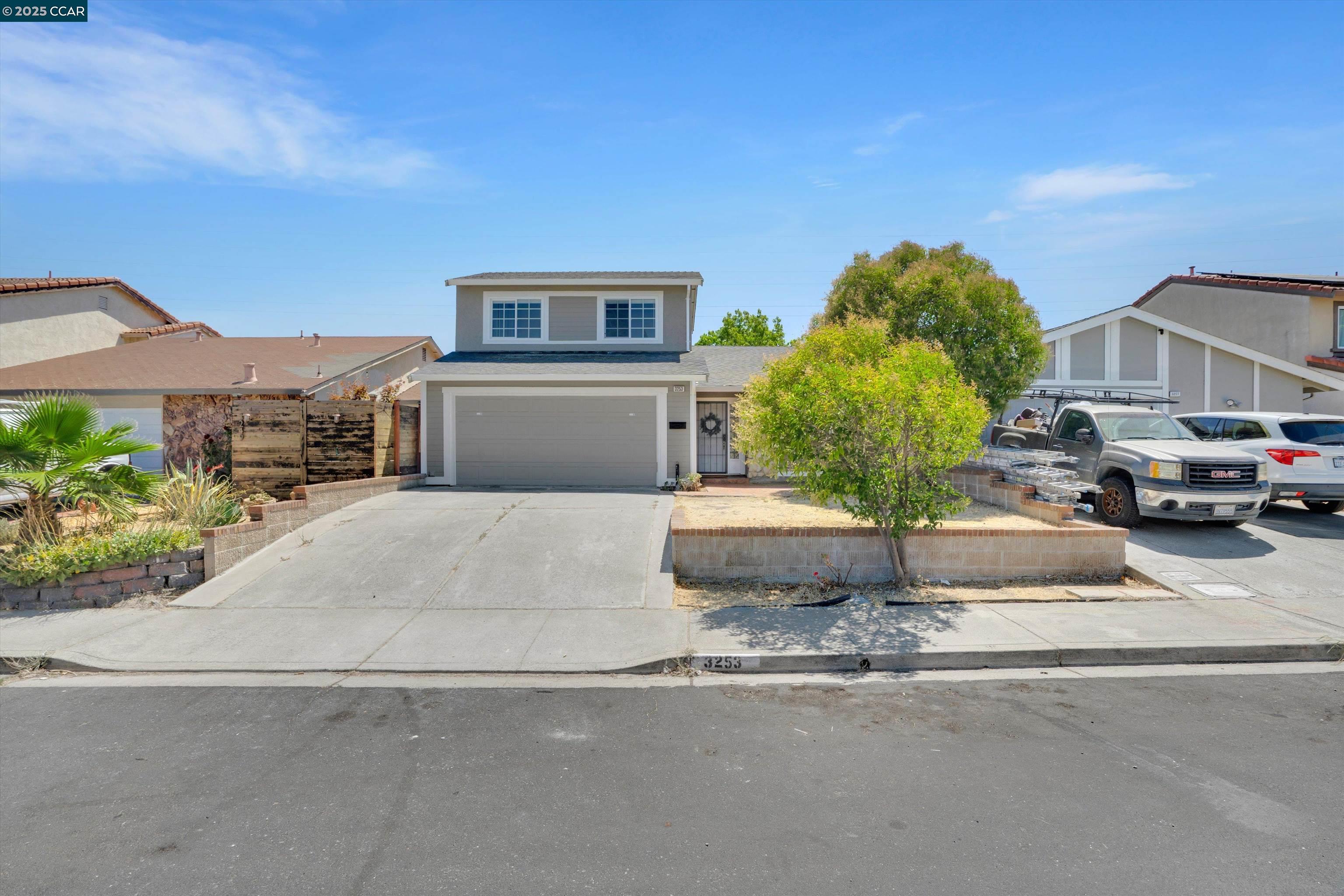 Detail Gallery Image 4 of 24 For 3253 Madrone St, Antioch,  CA 94509 - 3 Beds | 2 Baths