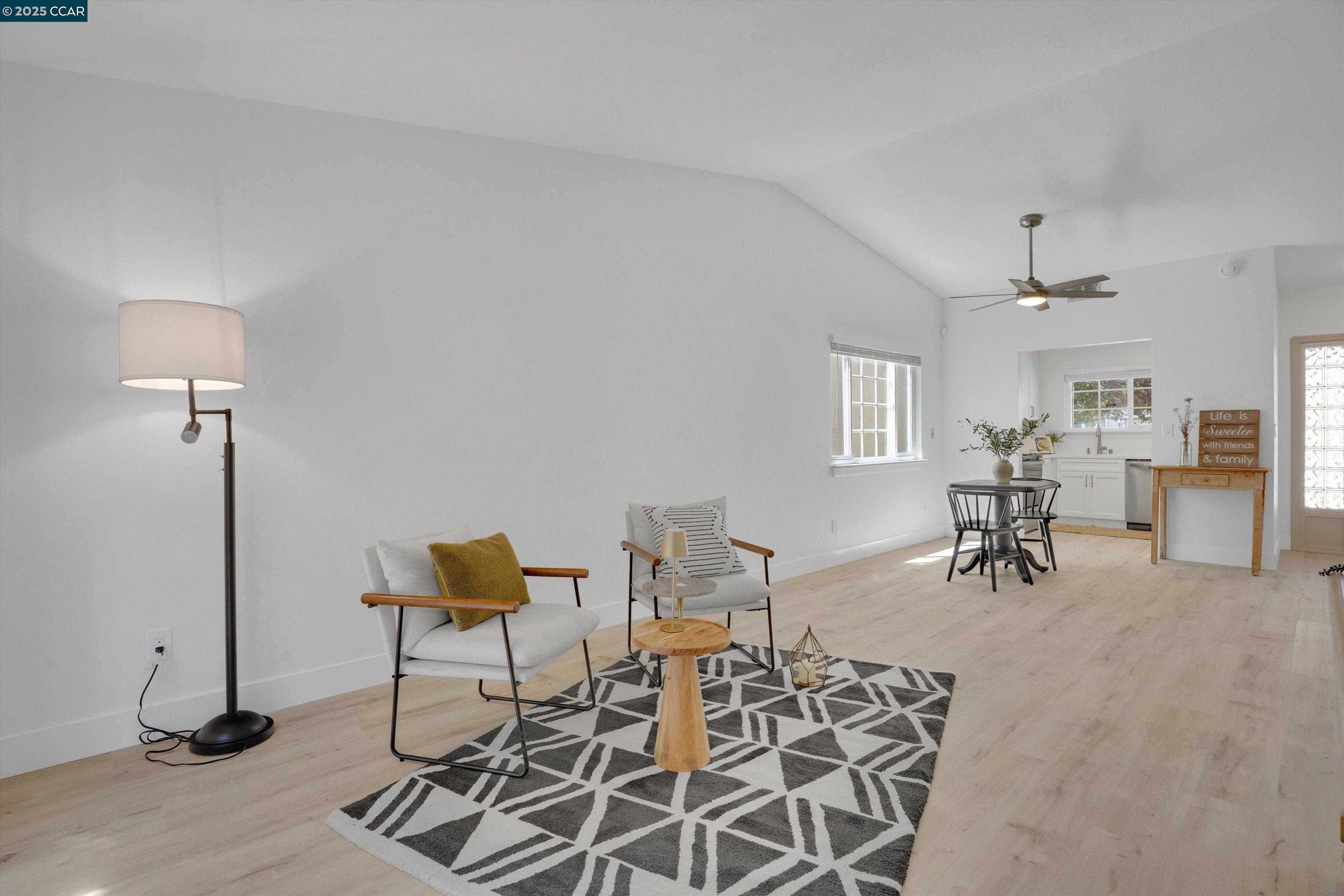 Detail Gallery Image 6 of 24 For 3253 Madrone St, Antioch,  CA 94509 - 3 Beds | 2 Baths