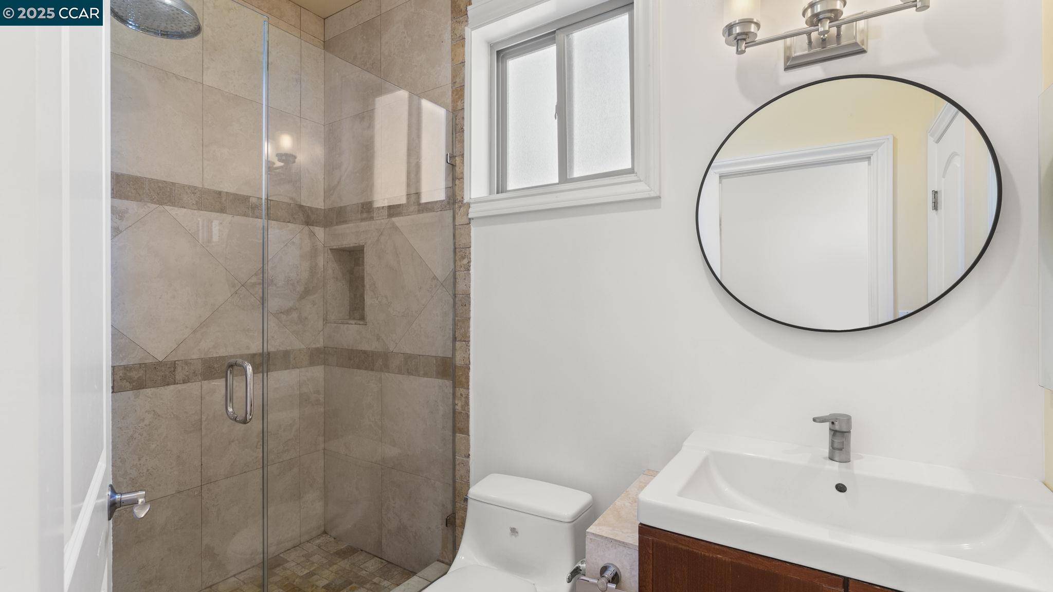 Detail Gallery Image 21 of 36 For 131 Montecito Crescent, Walnut Creek,  CA 94597 - 5 Beds | 5 Baths