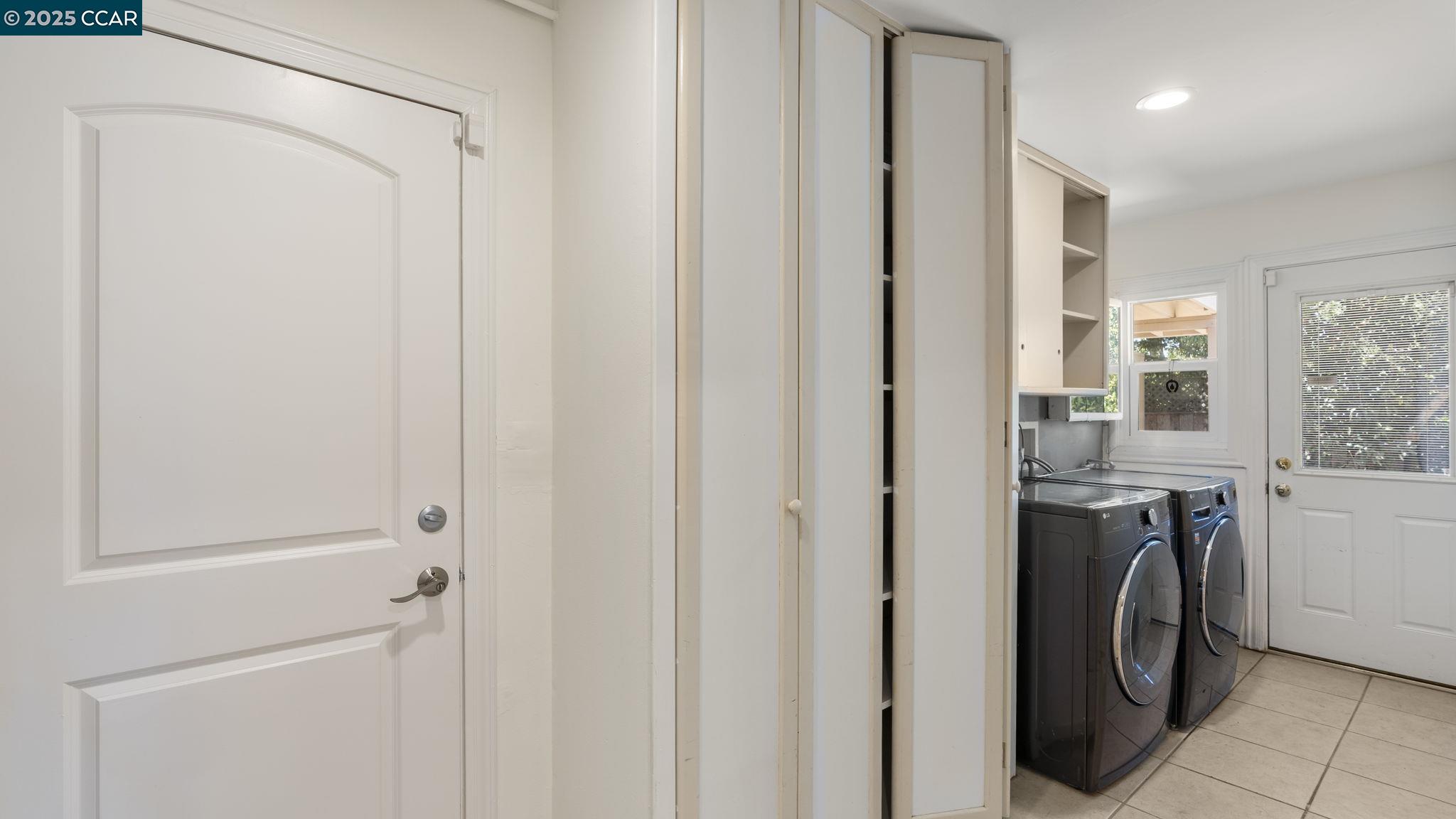 Detail Gallery Image 29 of 36 For 131 Montecito Crescent, Walnut Creek,  CA 94597 - 5 Beds | 5 Baths