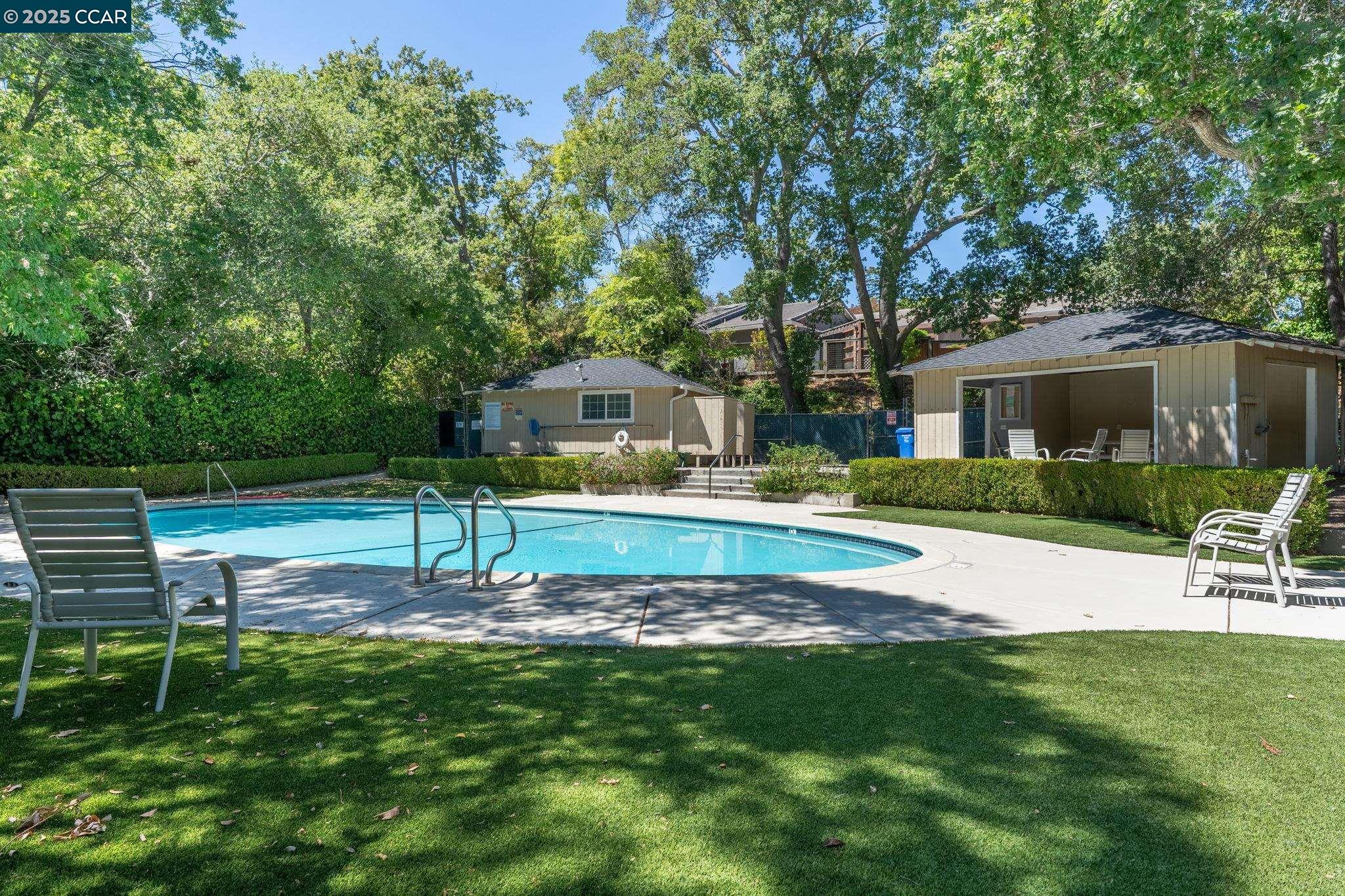 Detail Gallery Image 33 of 36 For 131 Montecito Crescent, Walnut Creek,  CA 94597 - 5 Beds | 5 Baths