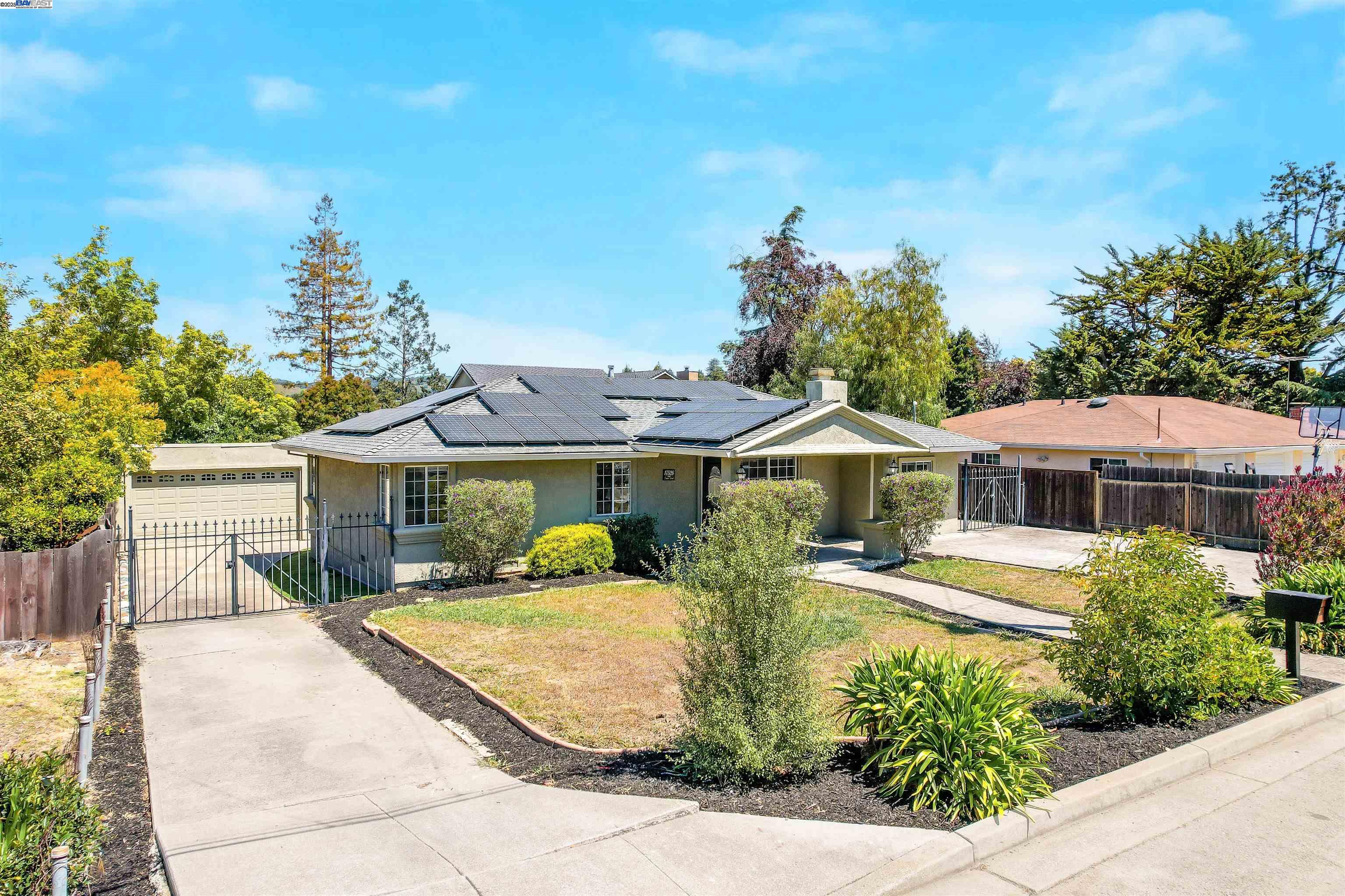 Detail Gallery Image 1 of 54 For 17526 Parker Rd, Castro Valley,  CA 94546 - 4 Beds | 2 Baths