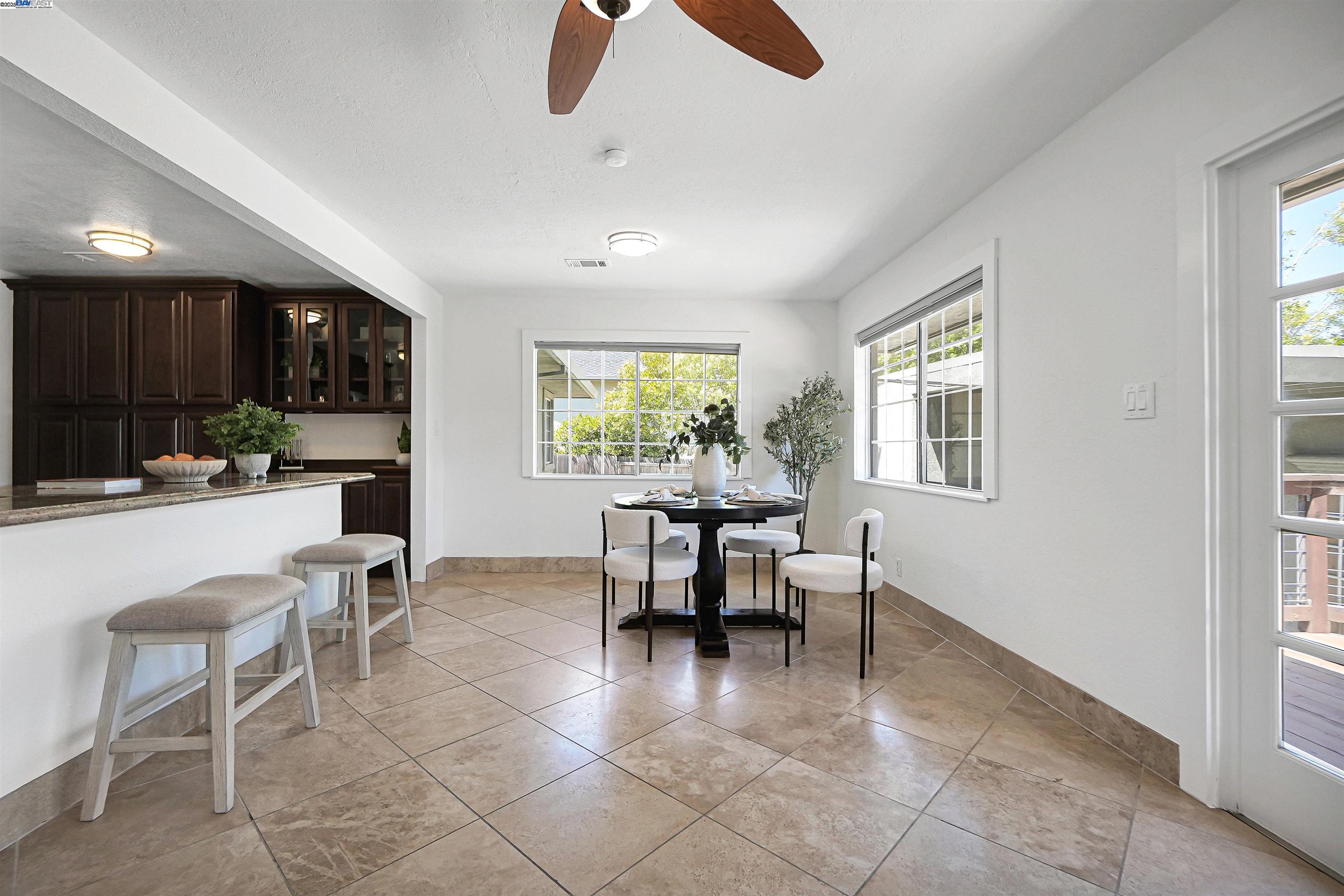 Detail Gallery Image 19 of 54 For 17526 Parker Rd, Castro Valley,  CA 94546 - 4 Beds | 2 Baths