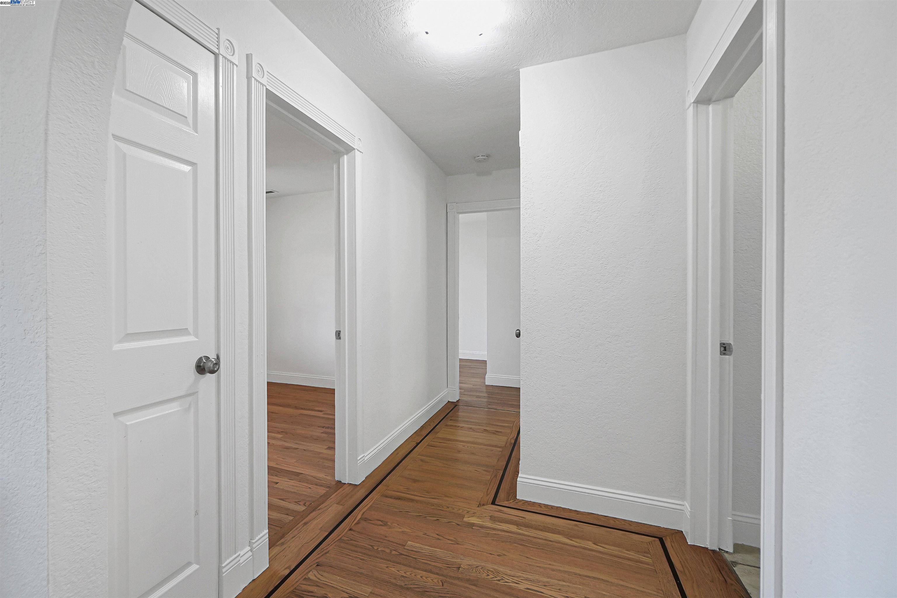 Detail Gallery Image 22 of 54 For 17526 Parker Rd, Castro Valley,  CA 94546 - 4 Beds | 2 Baths
