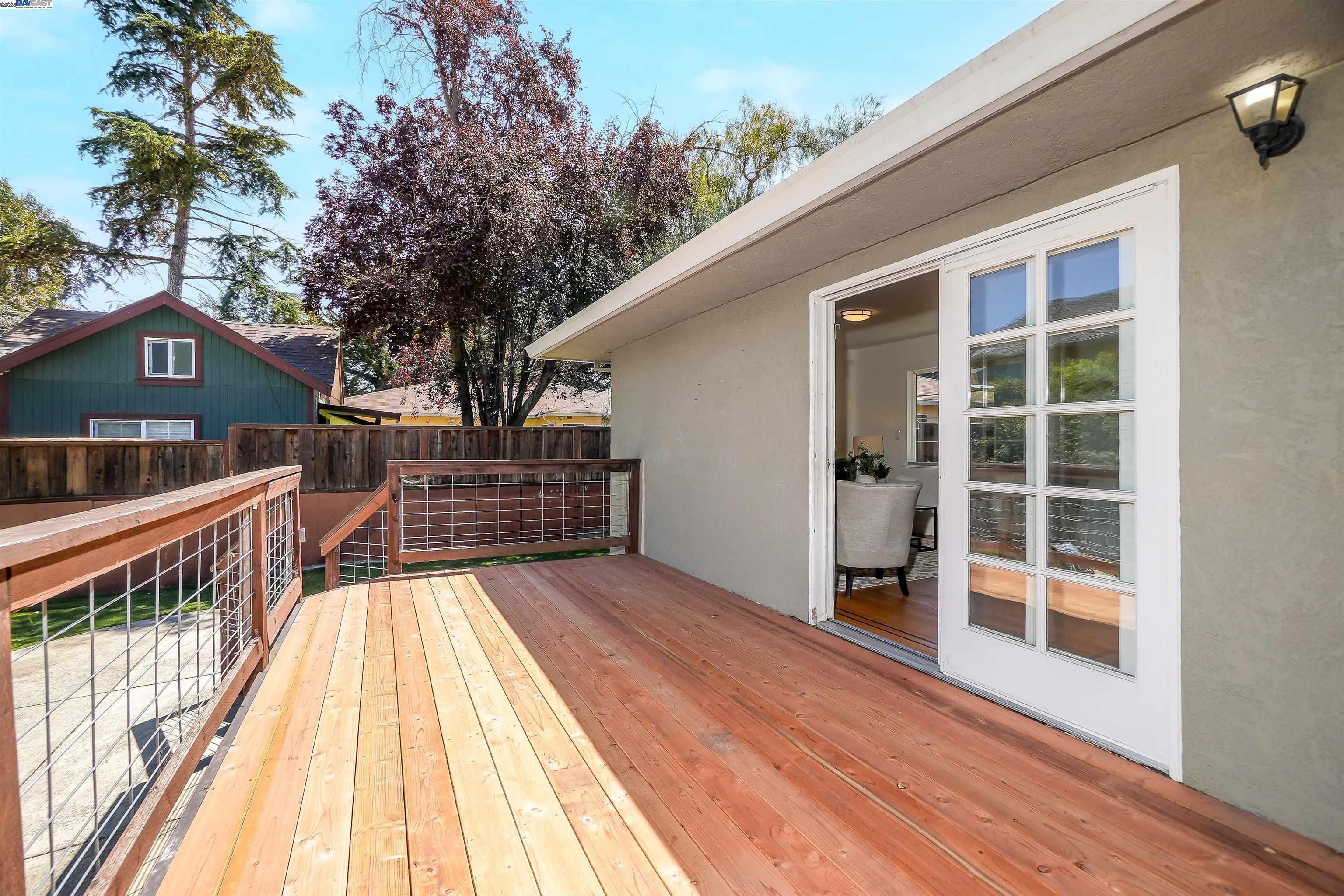 Detail Gallery Image 31 of 54 For 17526 Parker Rd, Castro Valley,  CA 94546 - 4 Beds | 2 Baths