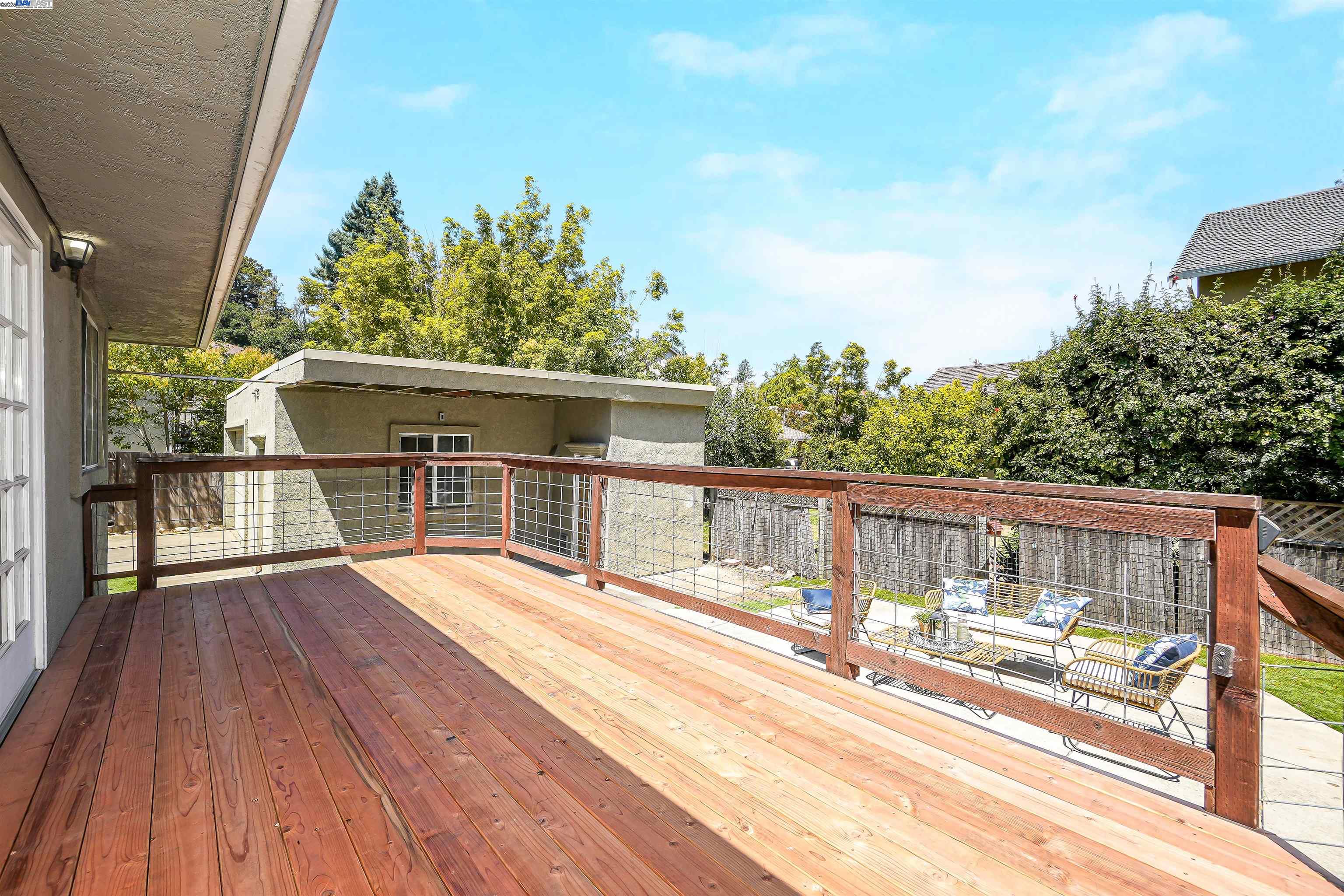 Detail Gallery Image 32 of 54 For 17526 Parker Rd, Castro Valley,  CA 94546 - 4 Beds | 2 Baths