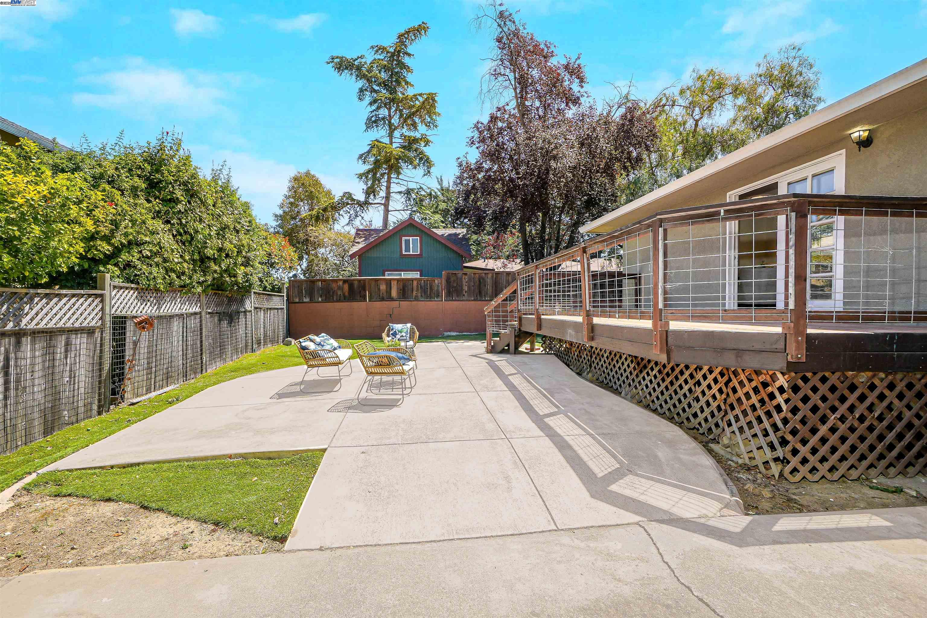 Detail Gallery Image 34 of 54 For 17526 Parker Rd, Castro Valley,  CA 94546 - 4 Beds | 2 Baths