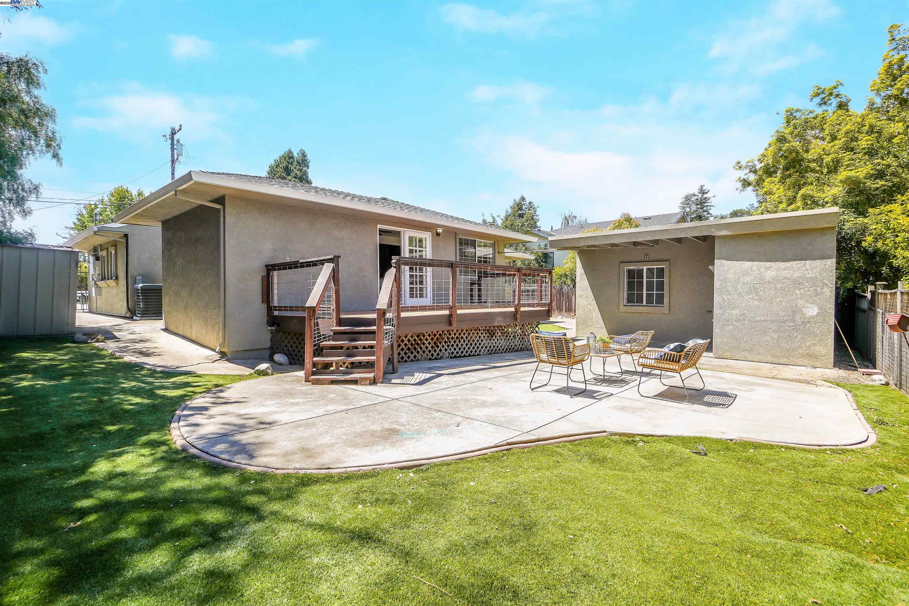 Detail Gallery Image 35 of 54 For 17526 Parker Rd, Castro Valley,  CA 94546 - 4 Beds | 2 Baths