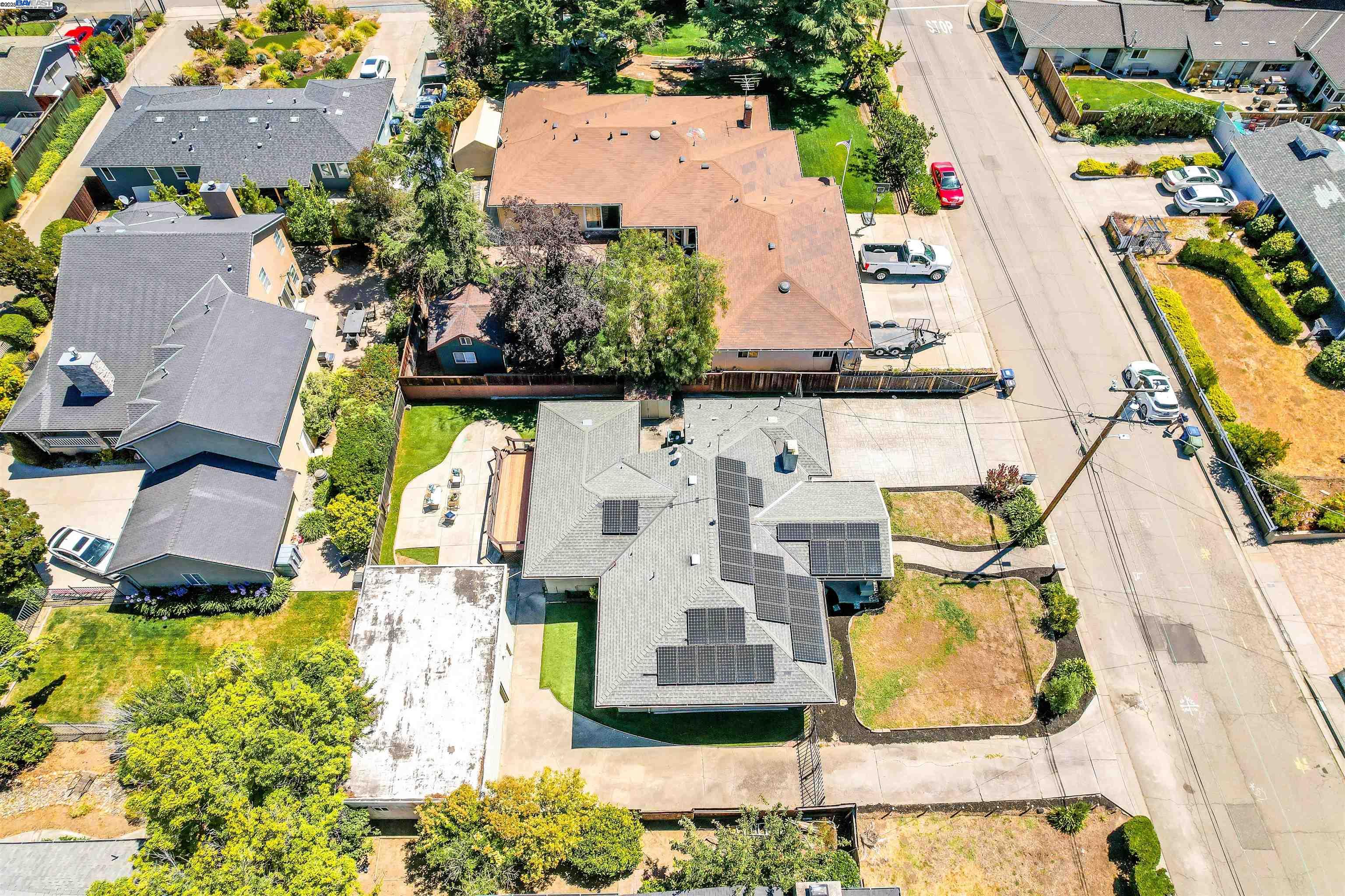 Detail Gallery Image 42 of 54 For 17526 Parker Rd, Castro Valley,  CA 94546 - 4 Beds | 2 Baths