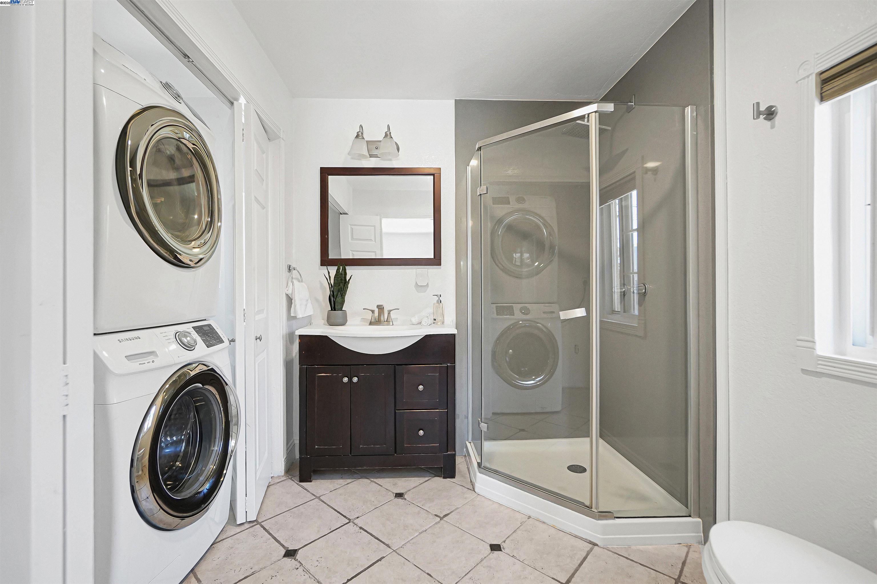 Detail Gallery Image 8 of 54 For 17526 Parker Rd, Castro Valley,  CA 94546 - 4 Beds | 2 Baths