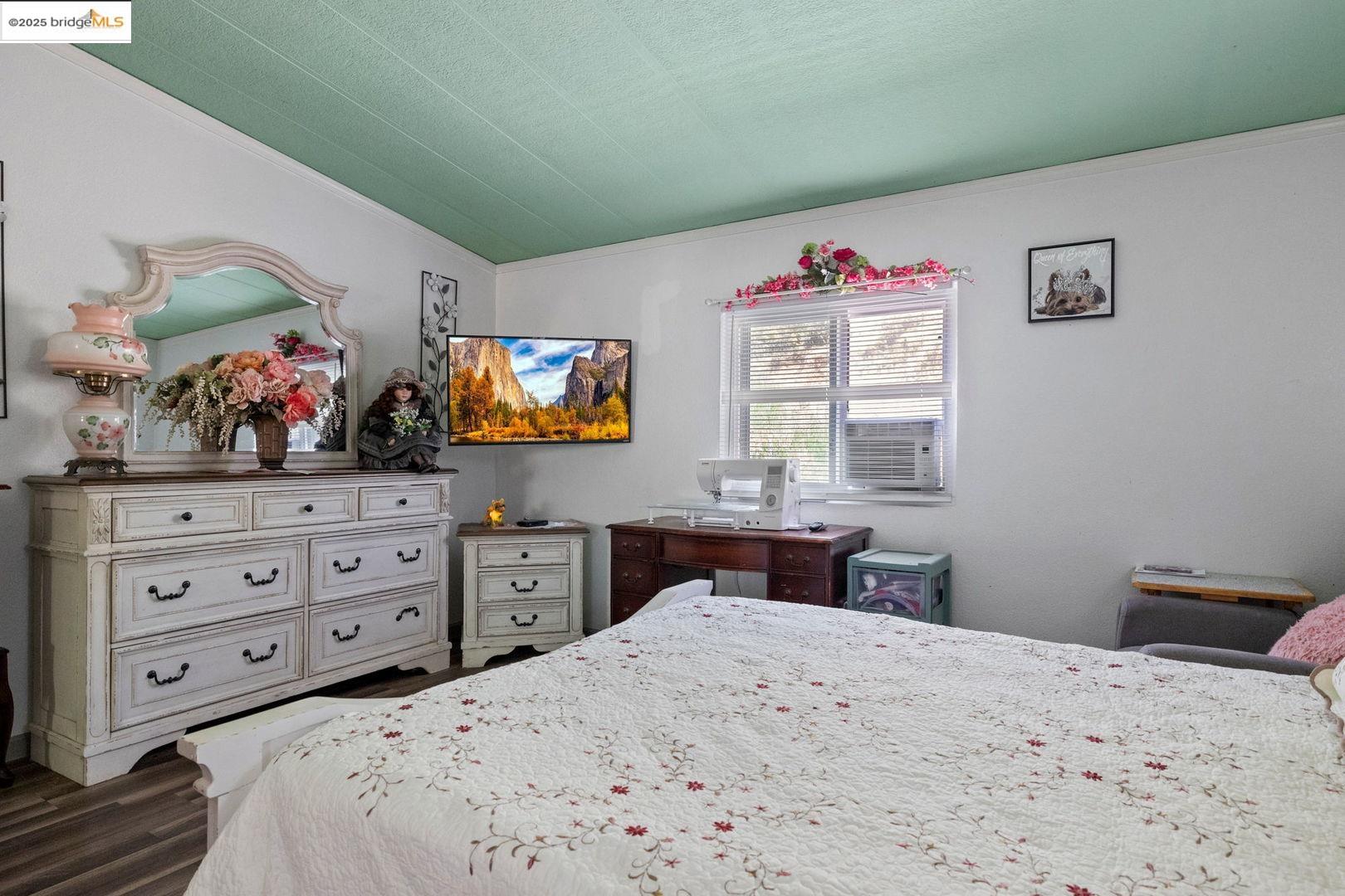 Detail Gallery Image 12 of 28 For 22411 Kennebec Ln, Columbia,  CA 95310 - 4 Beds | 2 Baths