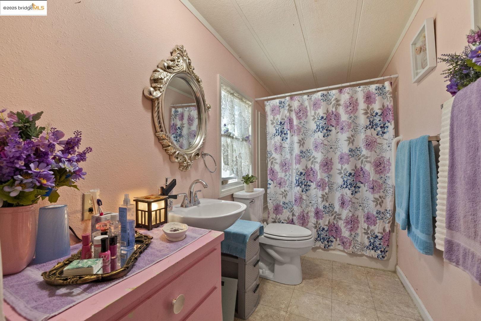 Detail Gallery Image 13 of 28 For 22411 Kennebec Ln, Columbia,  CA 95310 - 4 Beds | 2 Baths