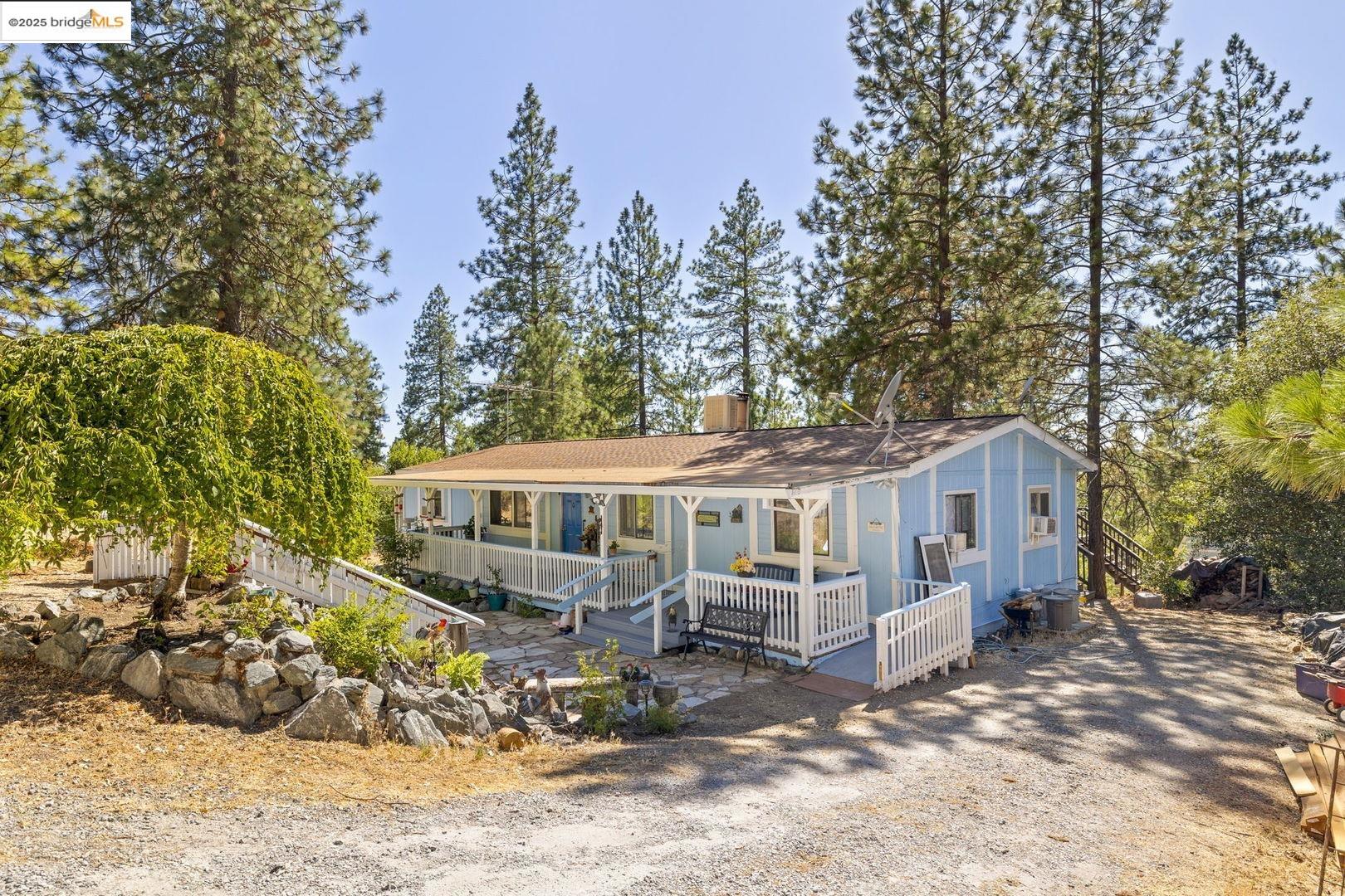 Detail Gallery Image 3 of 28 For 22411 Kennebec Ln, Columbia,  CA 95310 - 4 Beds | 2 Baths