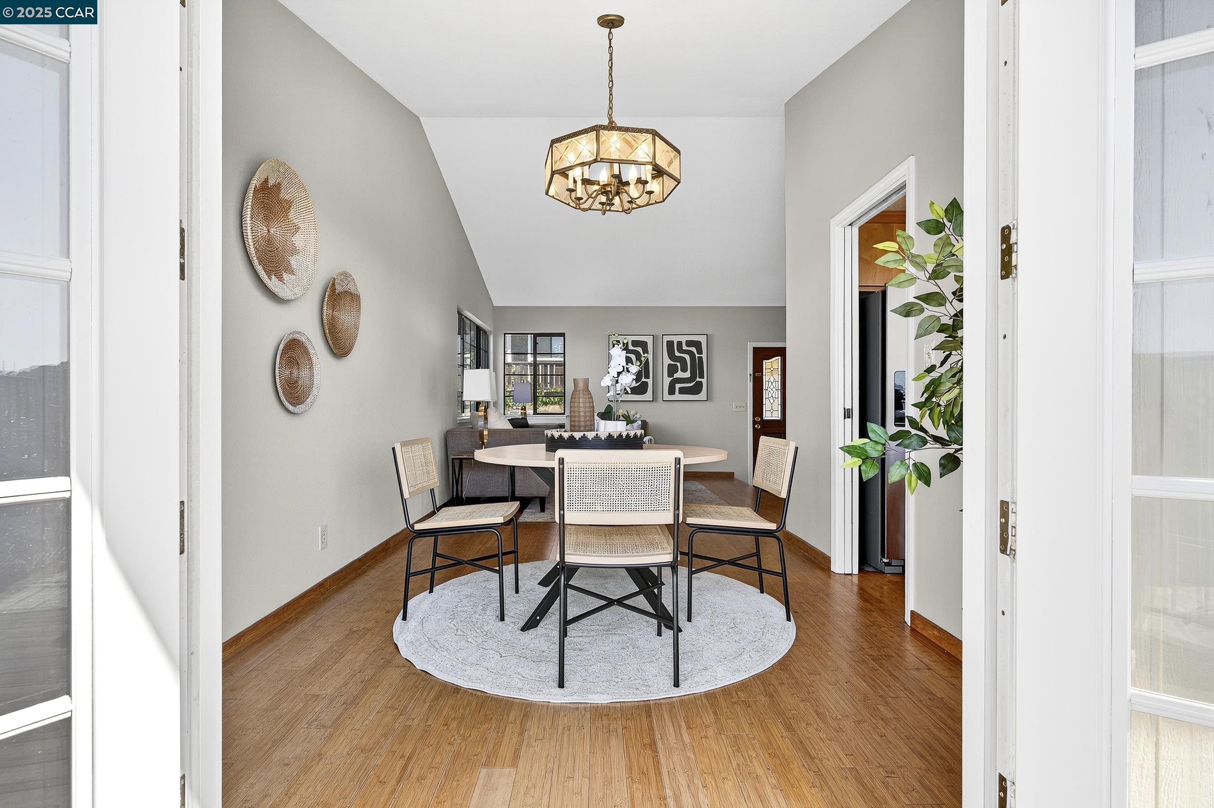 Detail Gallery Image 13 of 60 For 166 Duperu Dr, Crockett,  CA 94525 - 3 Beds | 2/1 Baths